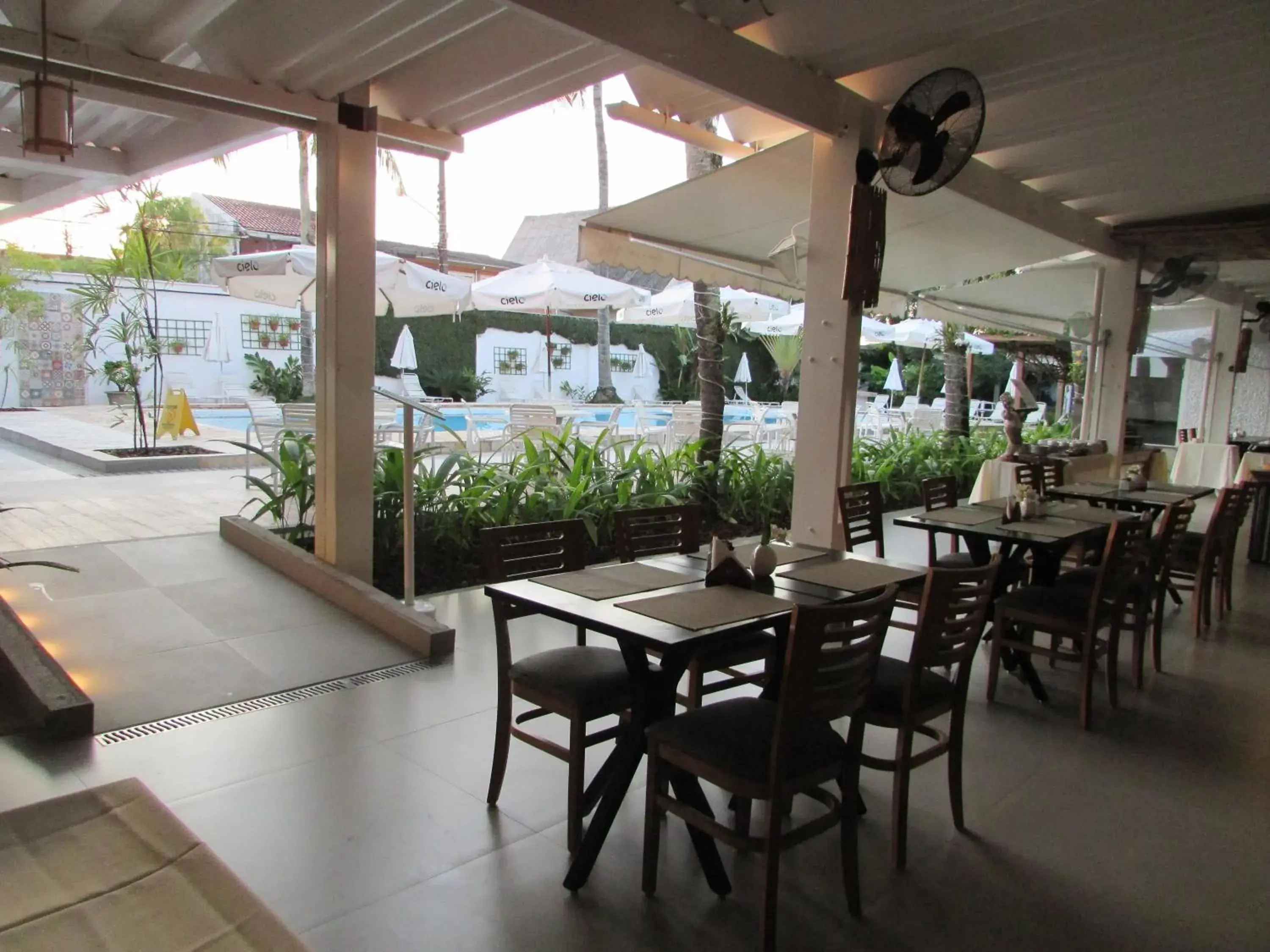 Restaurant/places to eat in Ubatuba Palace Hotel Restaurant/places to eat in Ubatuba Palace Hotel