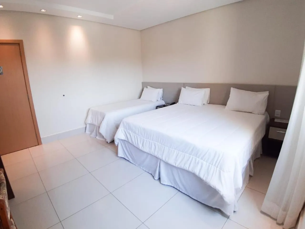 Bed in Hd Park Hotel