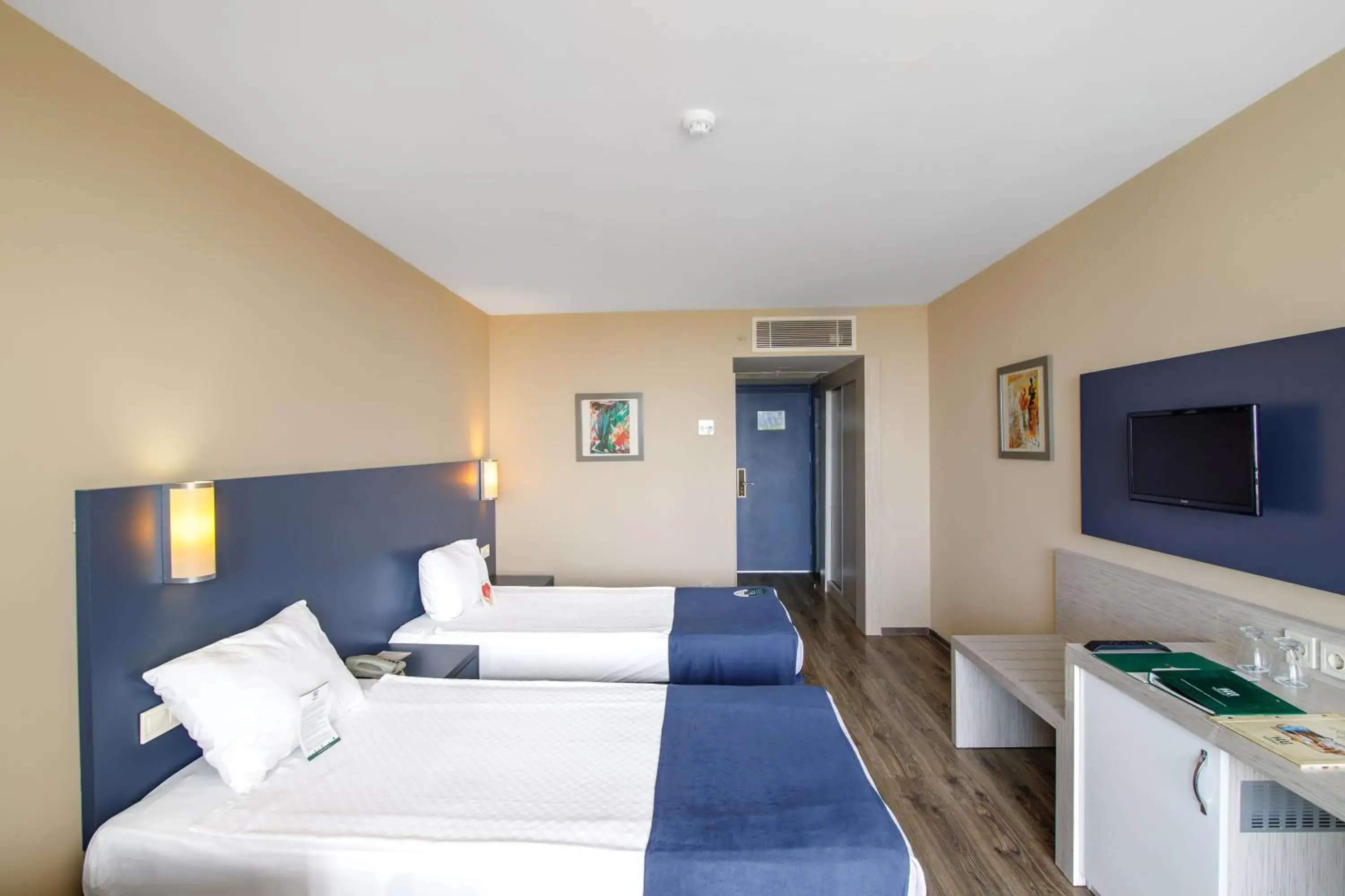 Standard Double Room - All Inclusive in Washington Resort Hotel & Spa Standard Double Room - All Inclusive in Washington Resort Hotel & Spa