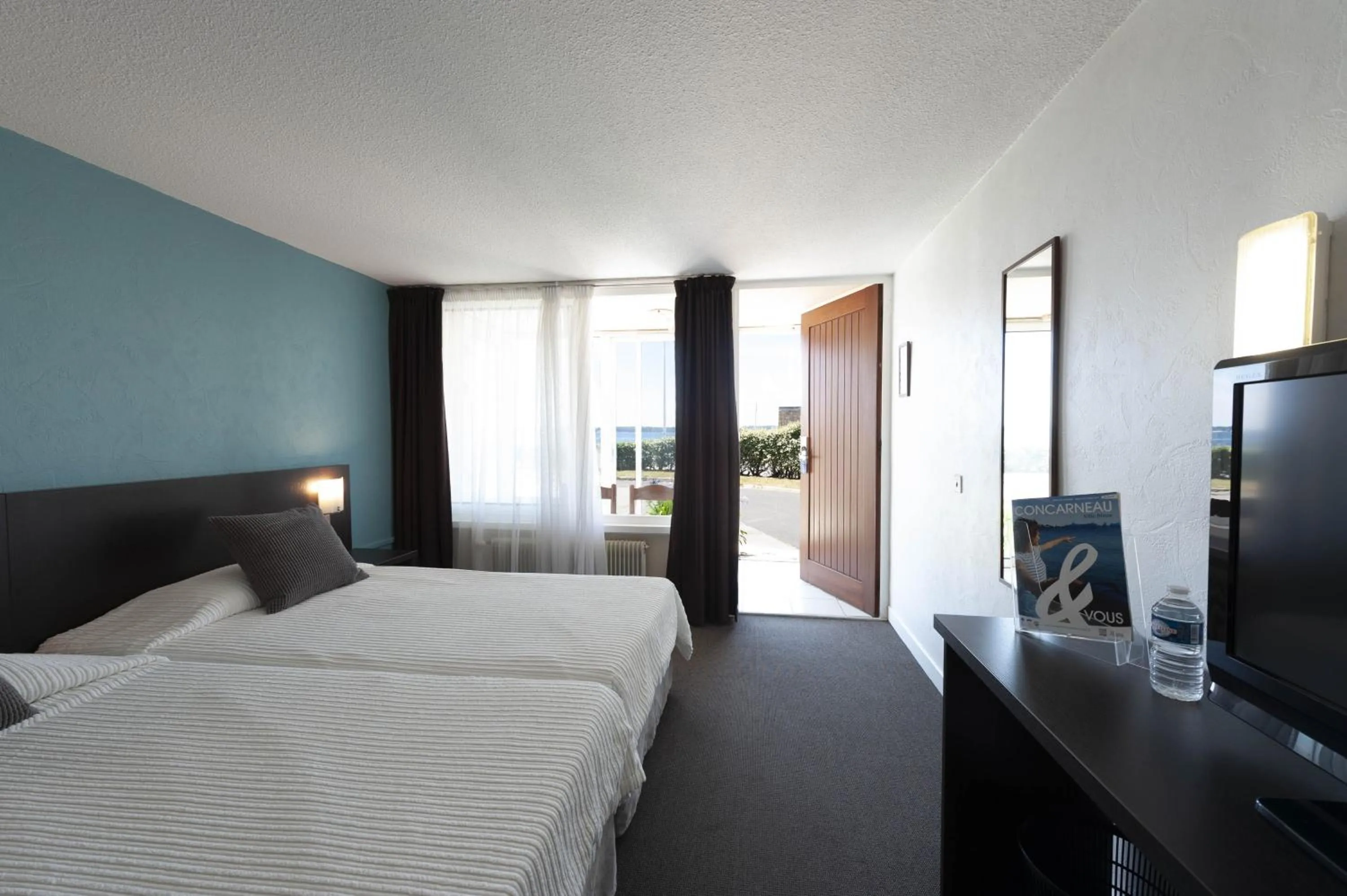 Bed in Brit Hôtel De L'océan