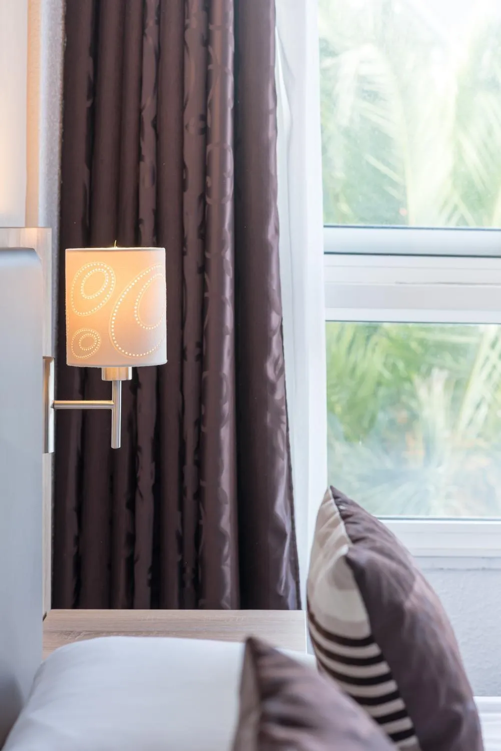 Bed in Brit Hôtel De L'océan