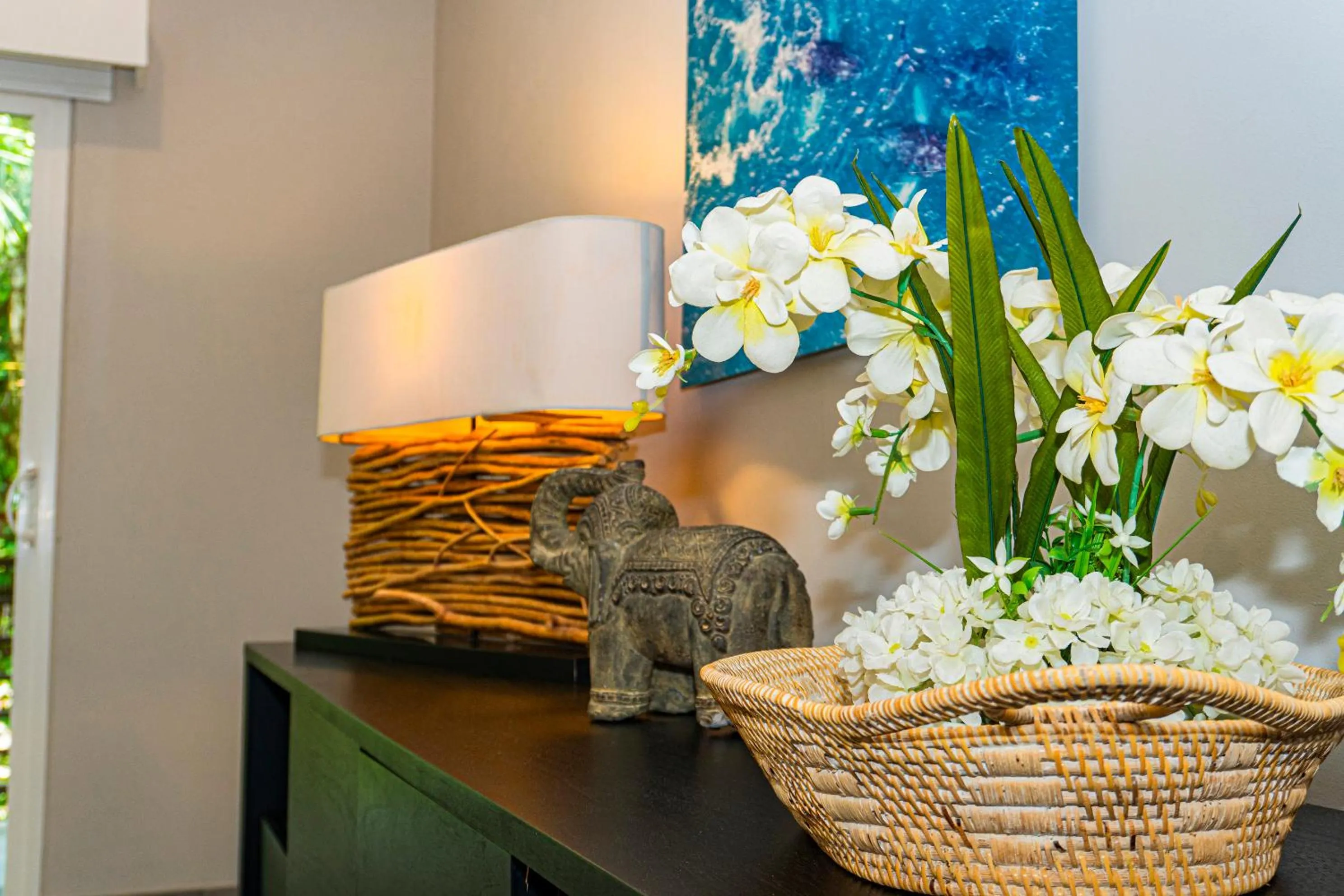 Decorative detail in Elan at Ballena Beach