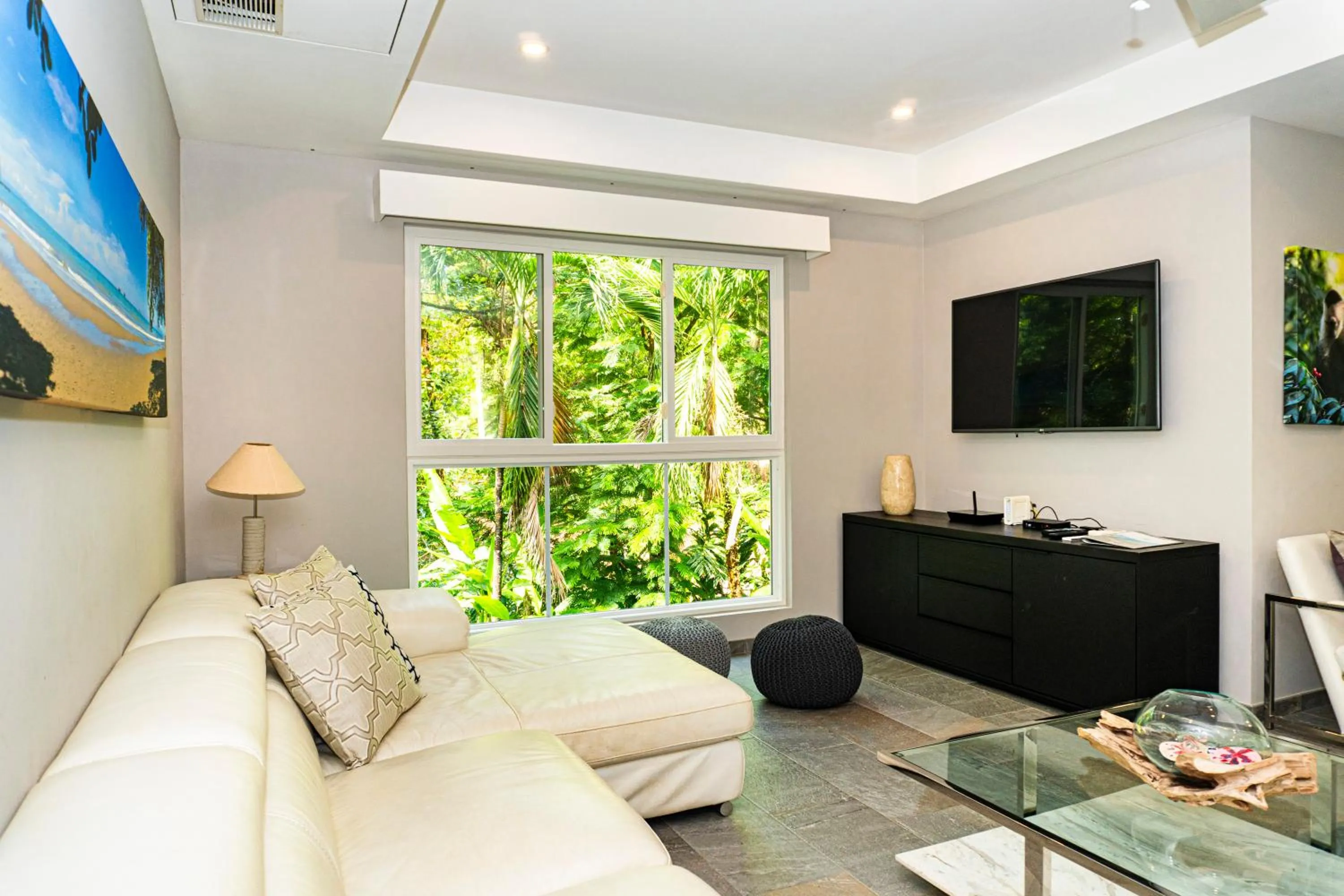 TV and multimedia in Elan at Ballena Beach