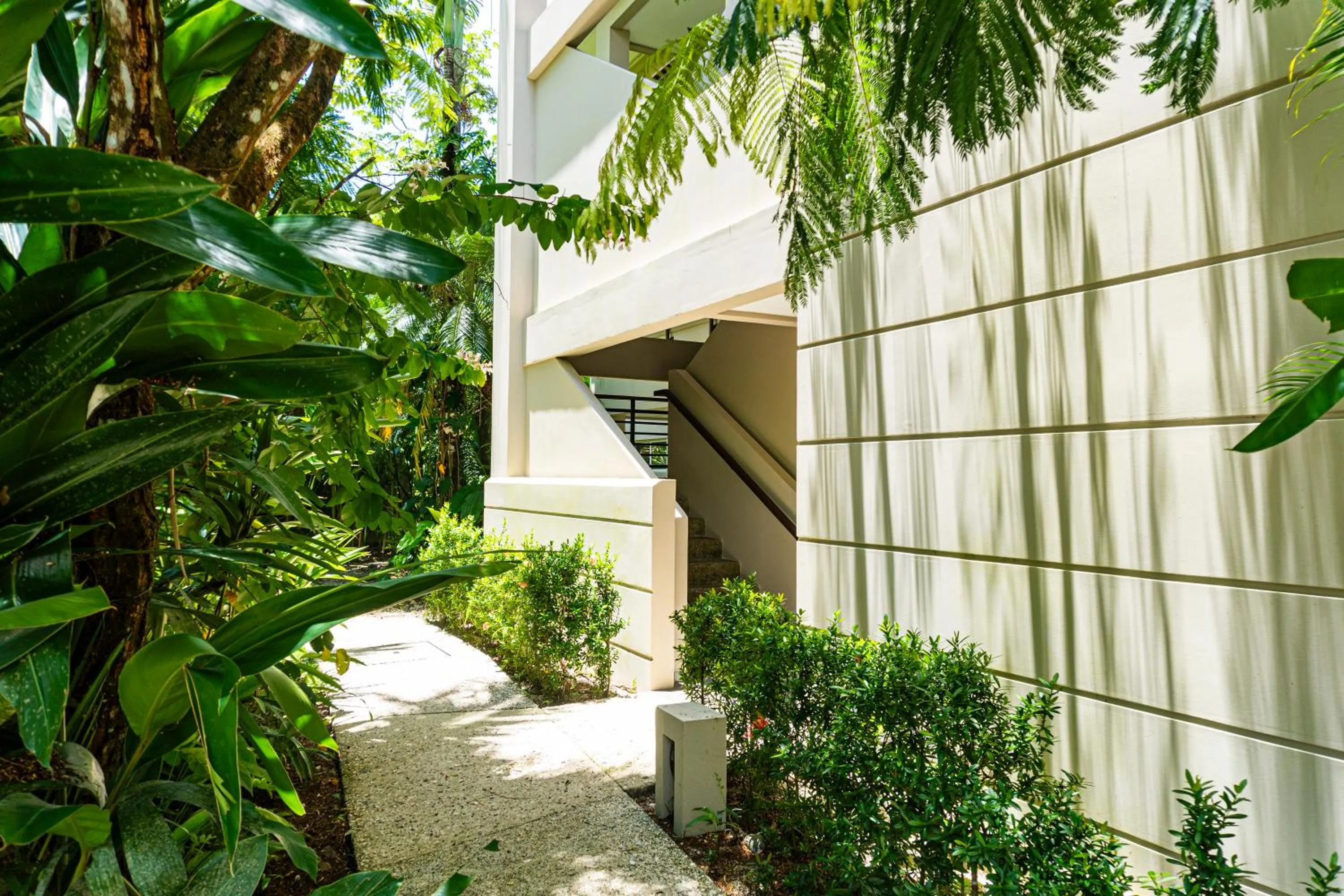 Property building in Elan at Ballena Beach