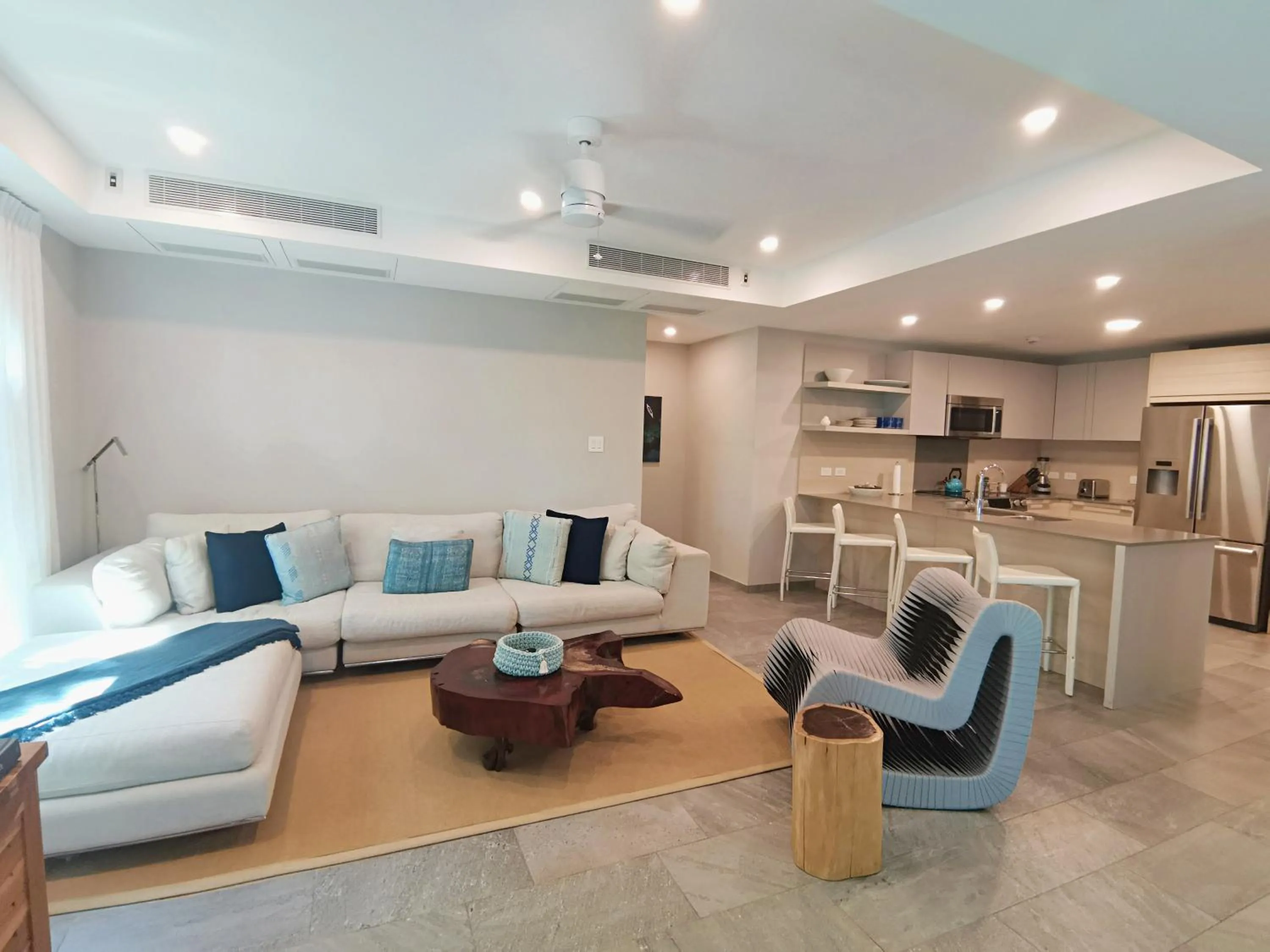 Kitchen or kitchenette in Elan at Ballena Beach