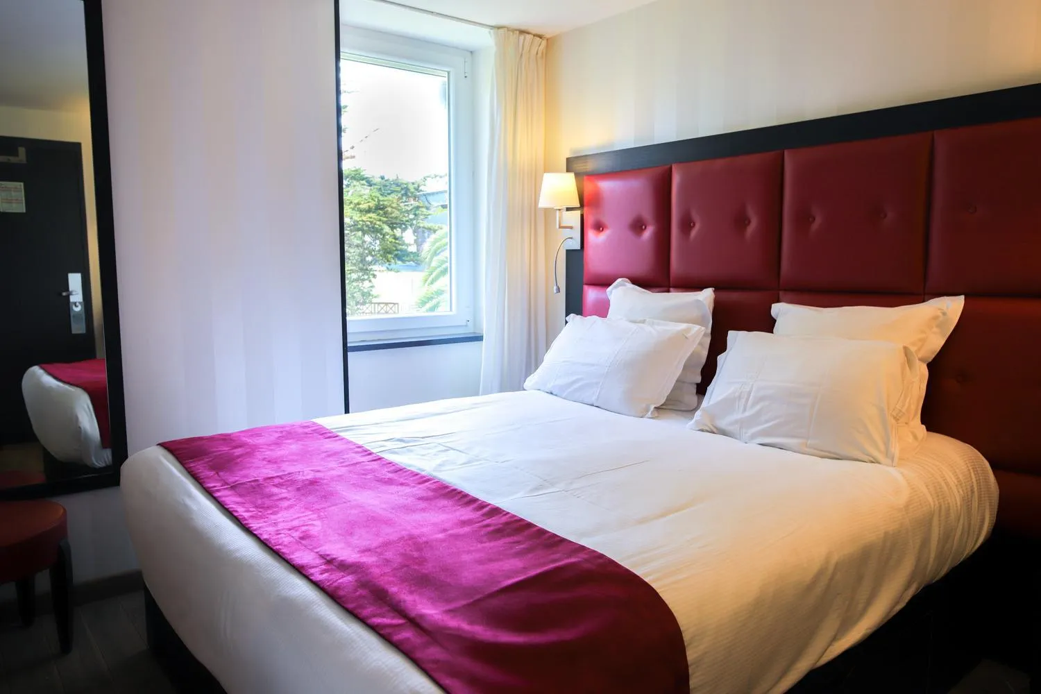 Bedroom, Bed in Logis Hôtel Saint Guirec Et De La Plage