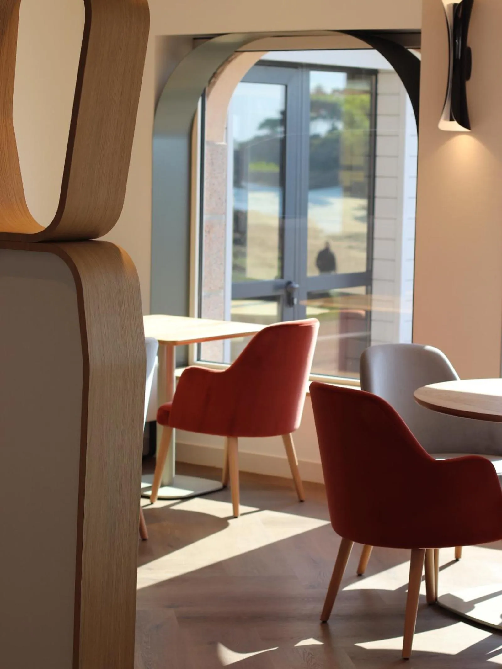 Restaurant/places to eat in Logis Hôtel Saint Guirec Et De La Plage