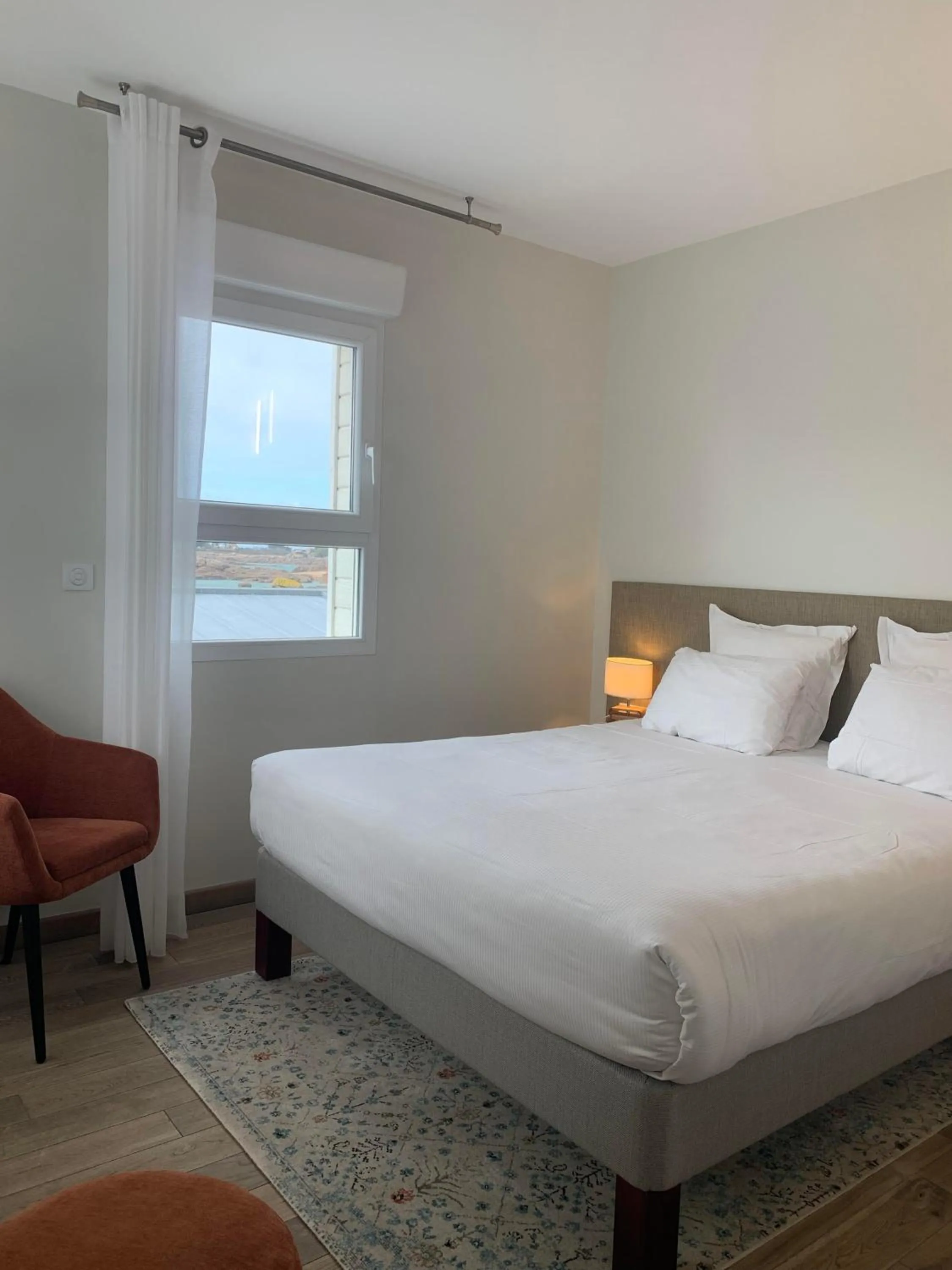 Family Room in Logis Hôtel Saint Guirec Et De La Plage