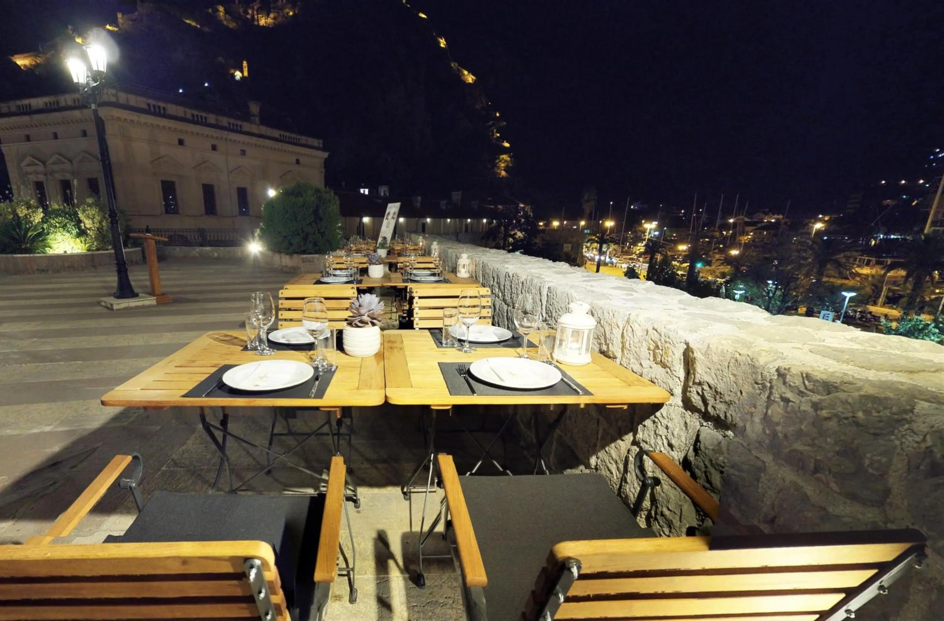 Restaurant/places to eat in Historic Boutique Hotel Cattaro