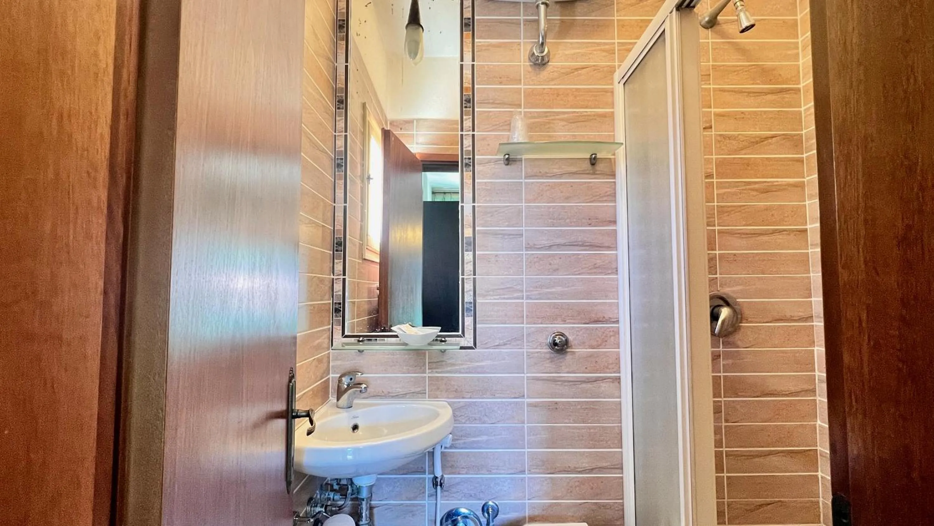 Bathroom in Hotel Il Cavaliere Nero