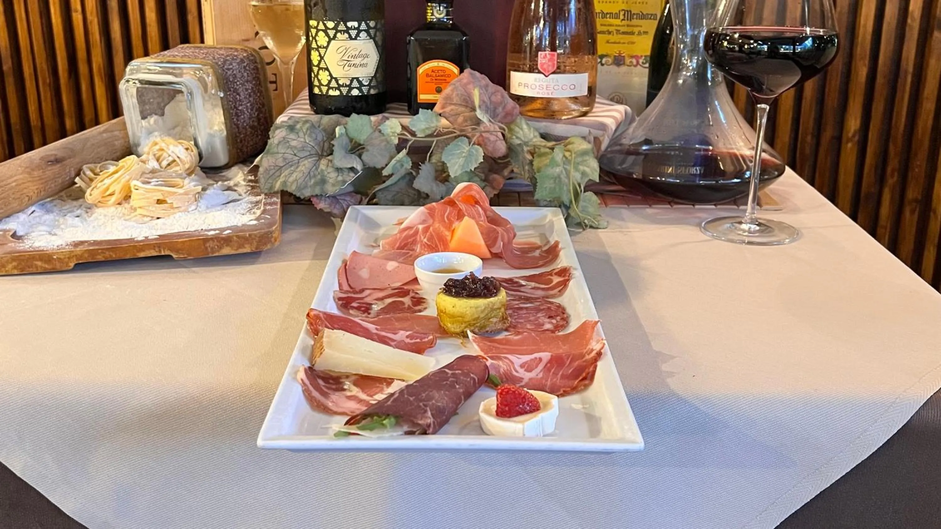 Restaurant/places to eat in Hotel Il Cavaliere Nero