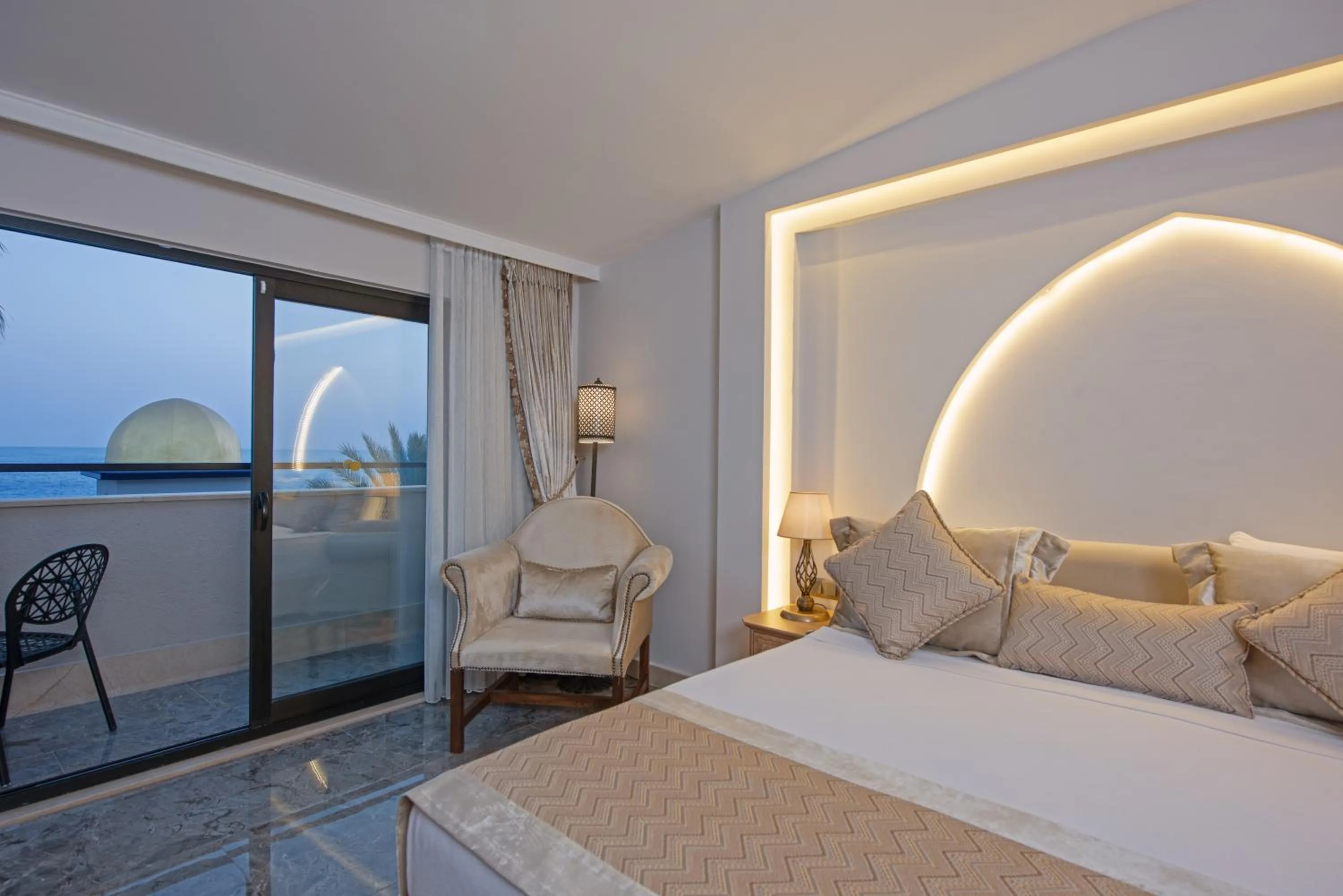 Bed in Alaaddin Beach Hotel - Adult Only