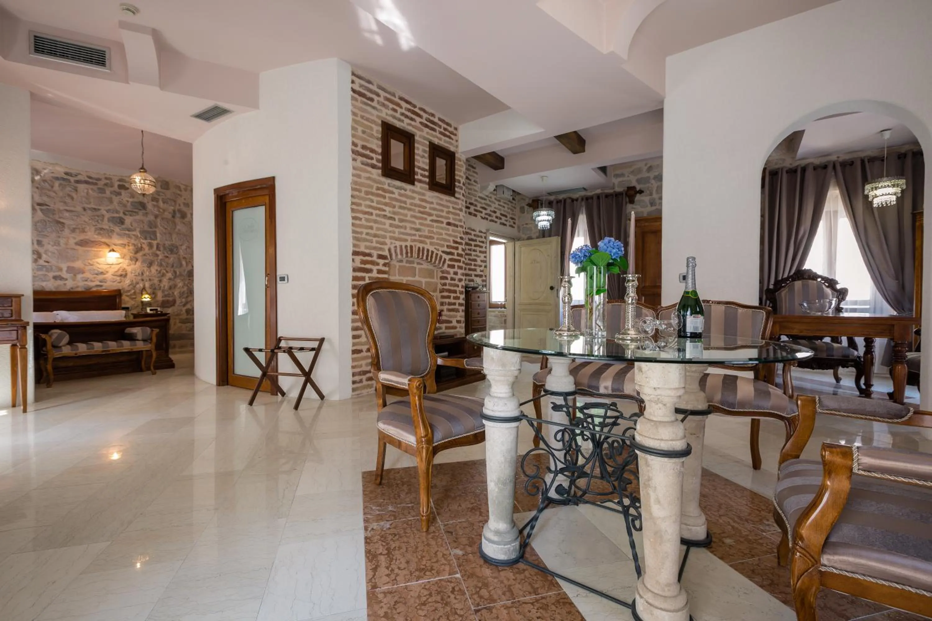 Photo of the whole room in Hotel Villa Duomo