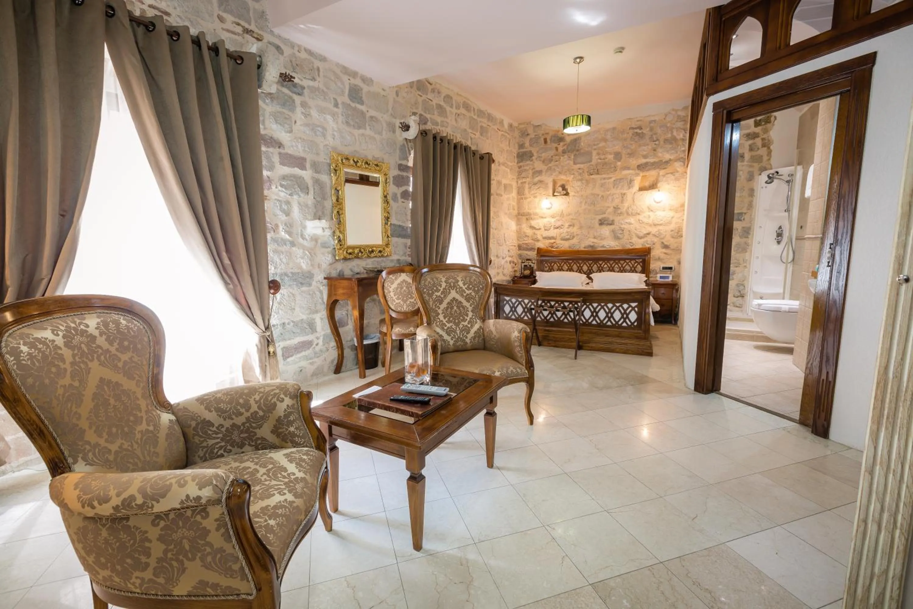 Photo of the whole room, Bed in Hotel Villa Duomo