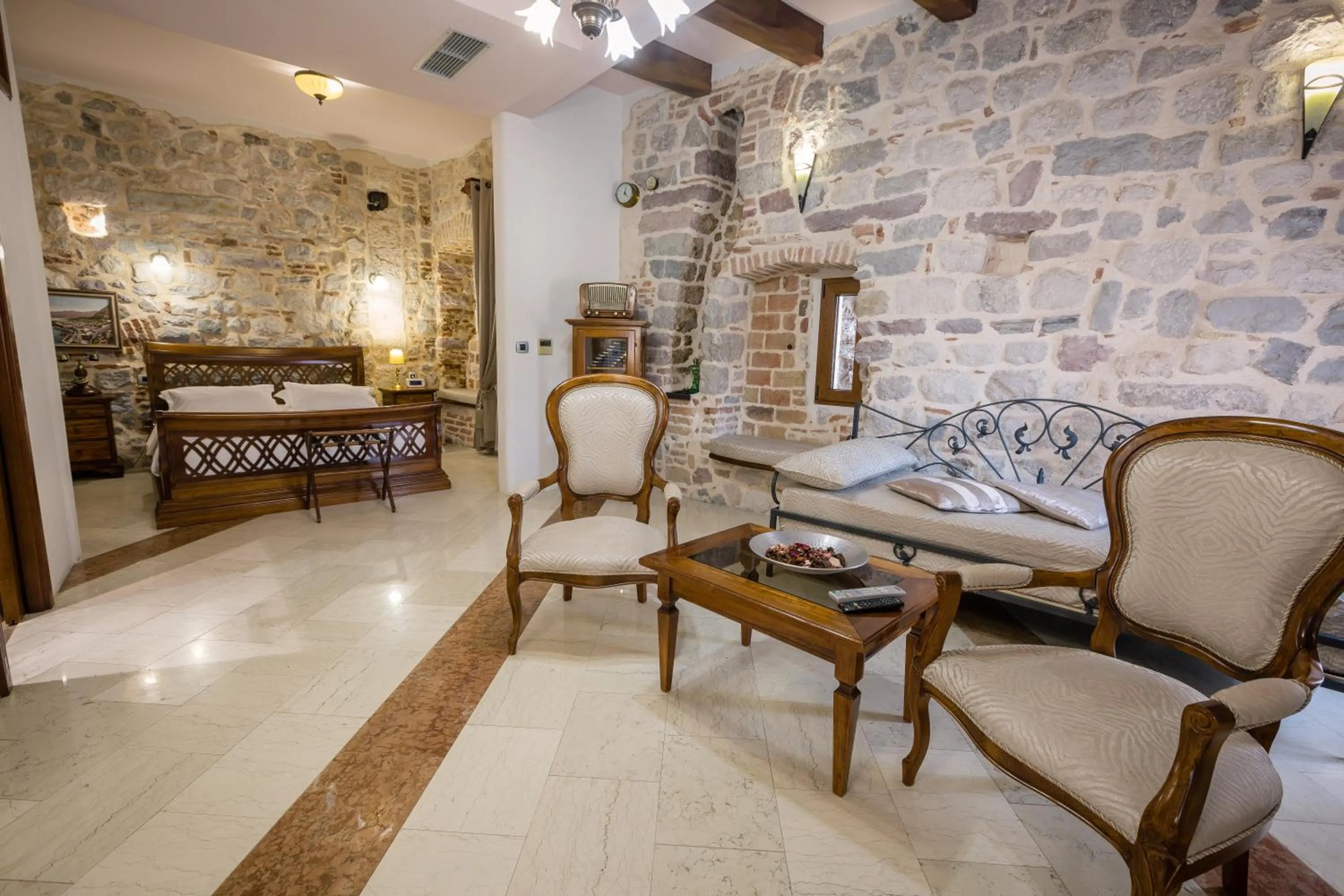 Photo of the whole room, Bed in Hotel Villa Duomo