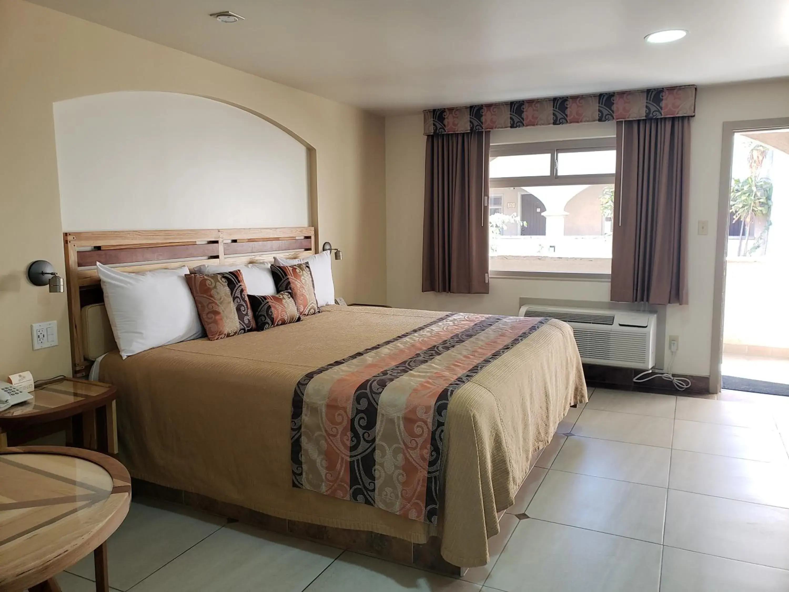 Photo of the whole room, Bed in La Villa de Zaragoza Photo of the whole room, Bed in La Villa de Zaragoza