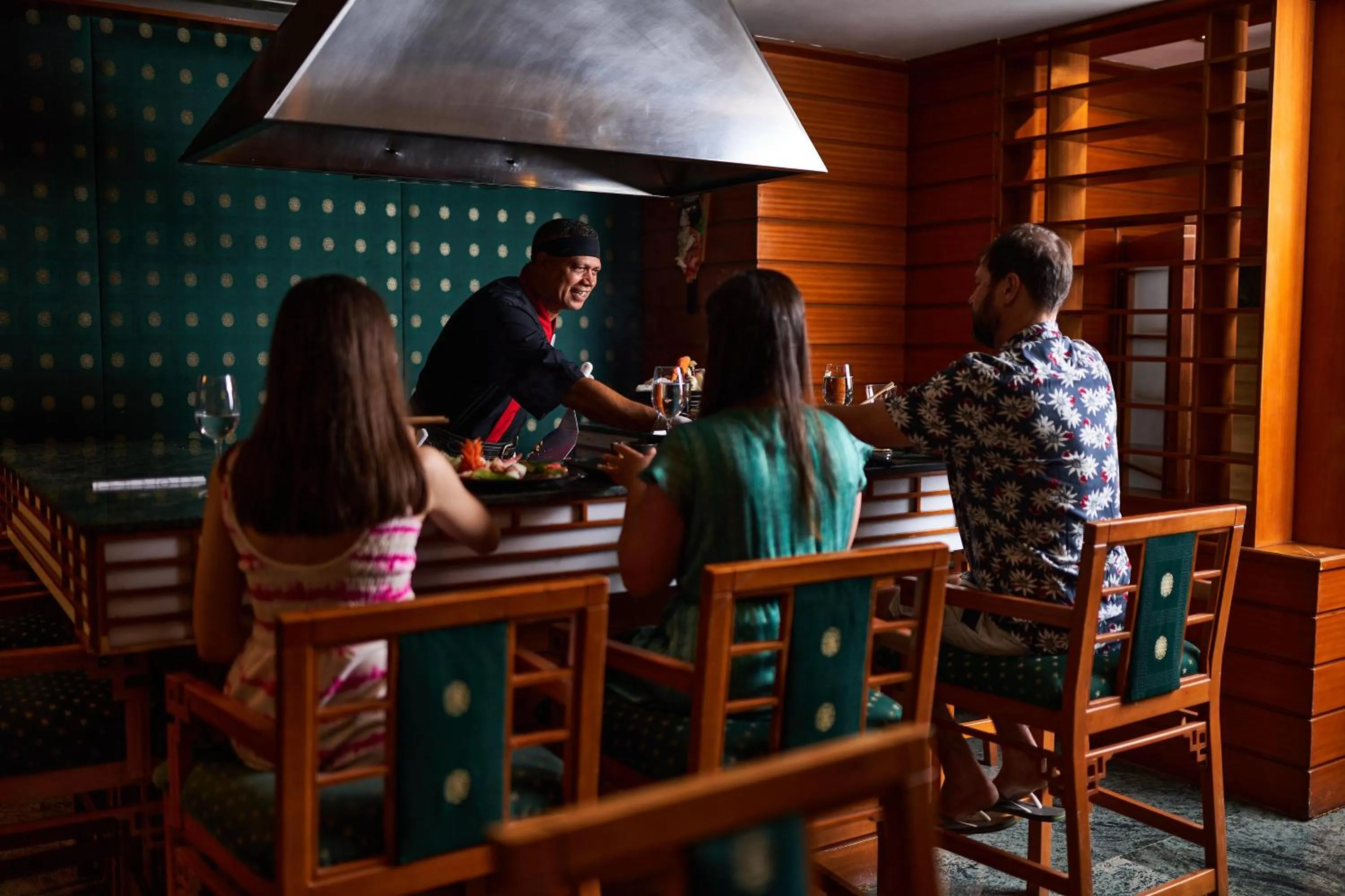 Lounge or bar in Sonesta St. George Hotel - Convention Center