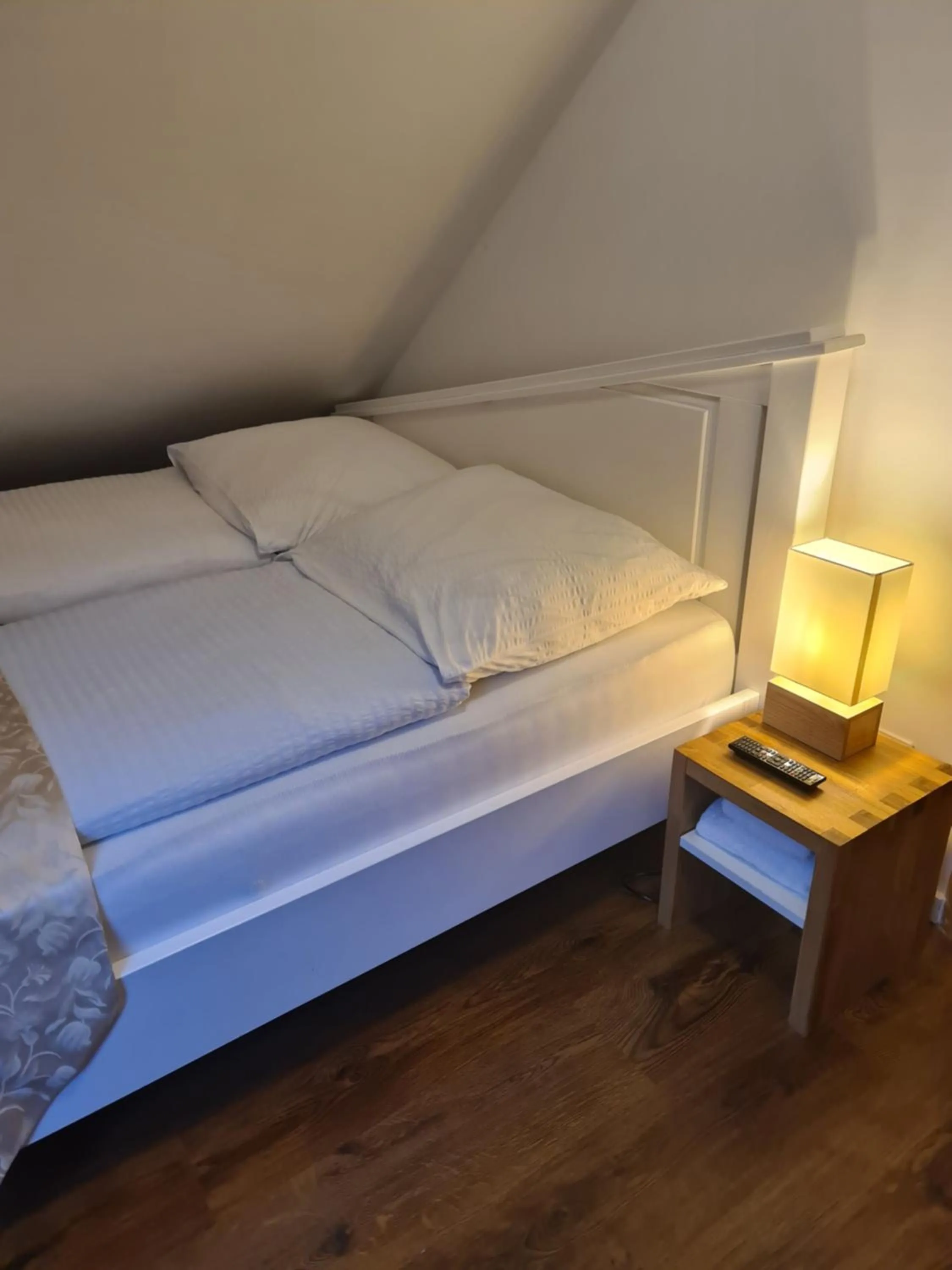 Bed in Esos Hotel Quelle