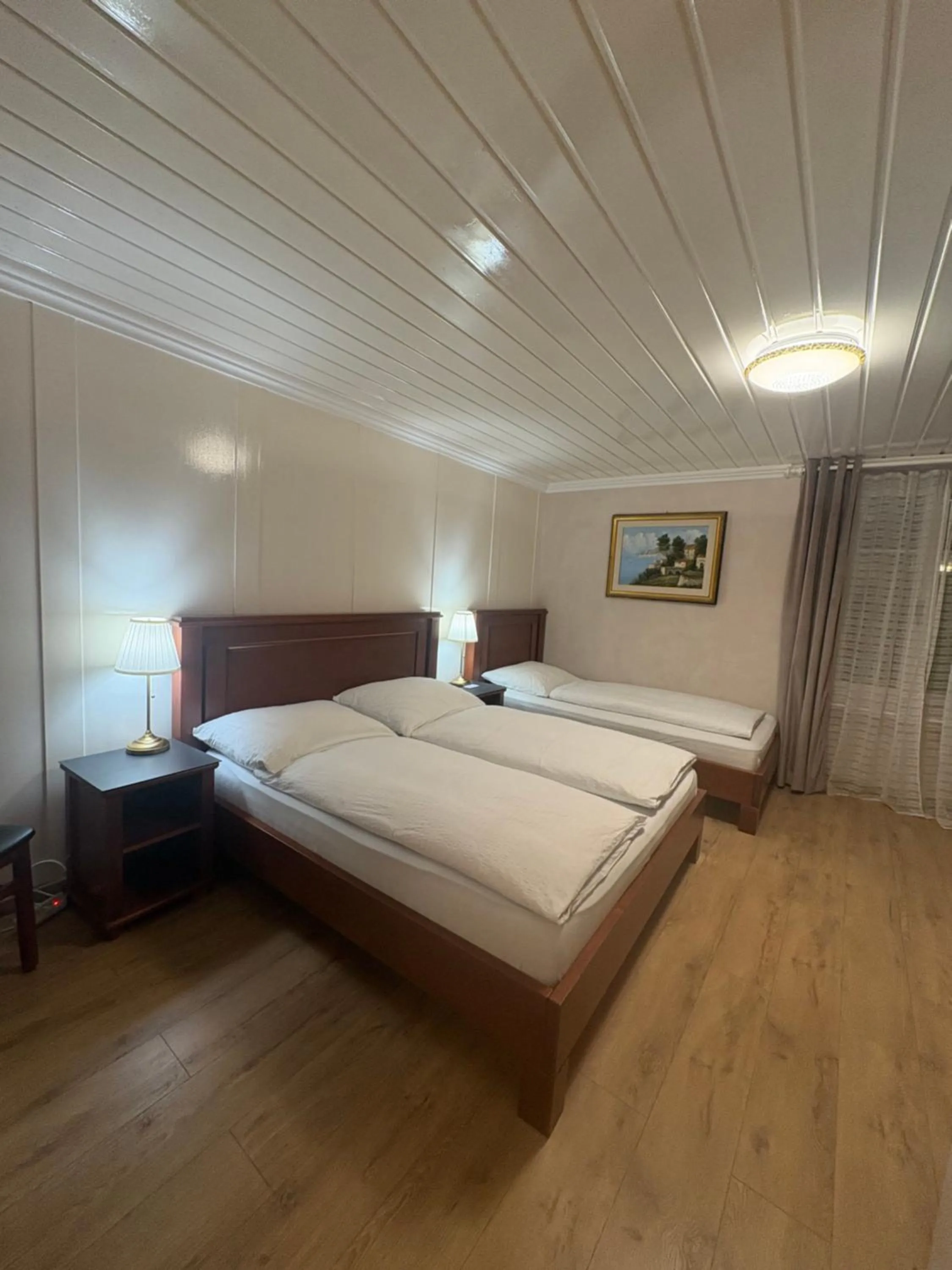 Bed in Esos Hotel Quelle