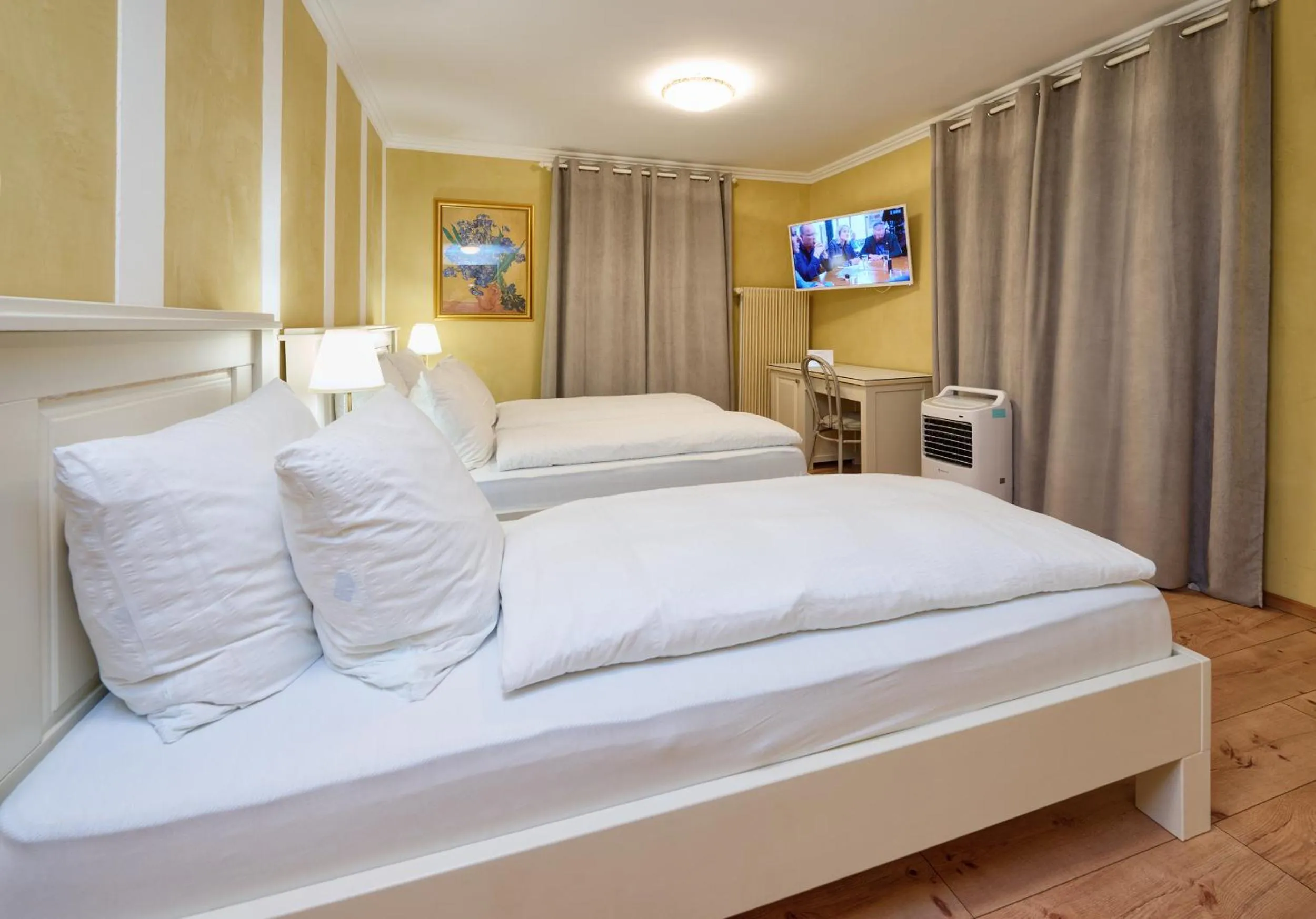 Bedroom, Bed in Esos Hotel Quelle