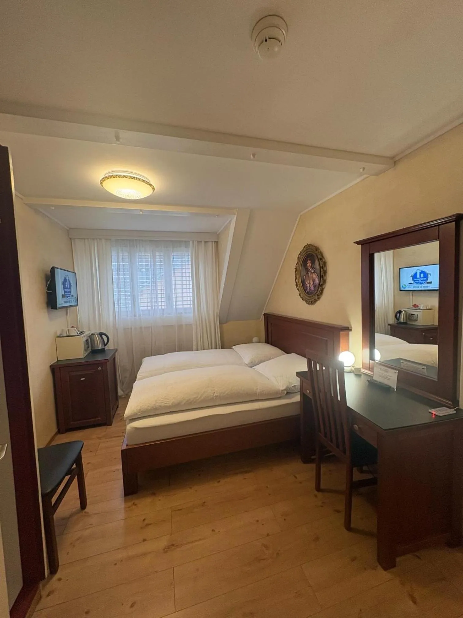 Bed in Esos Hotel Quelle