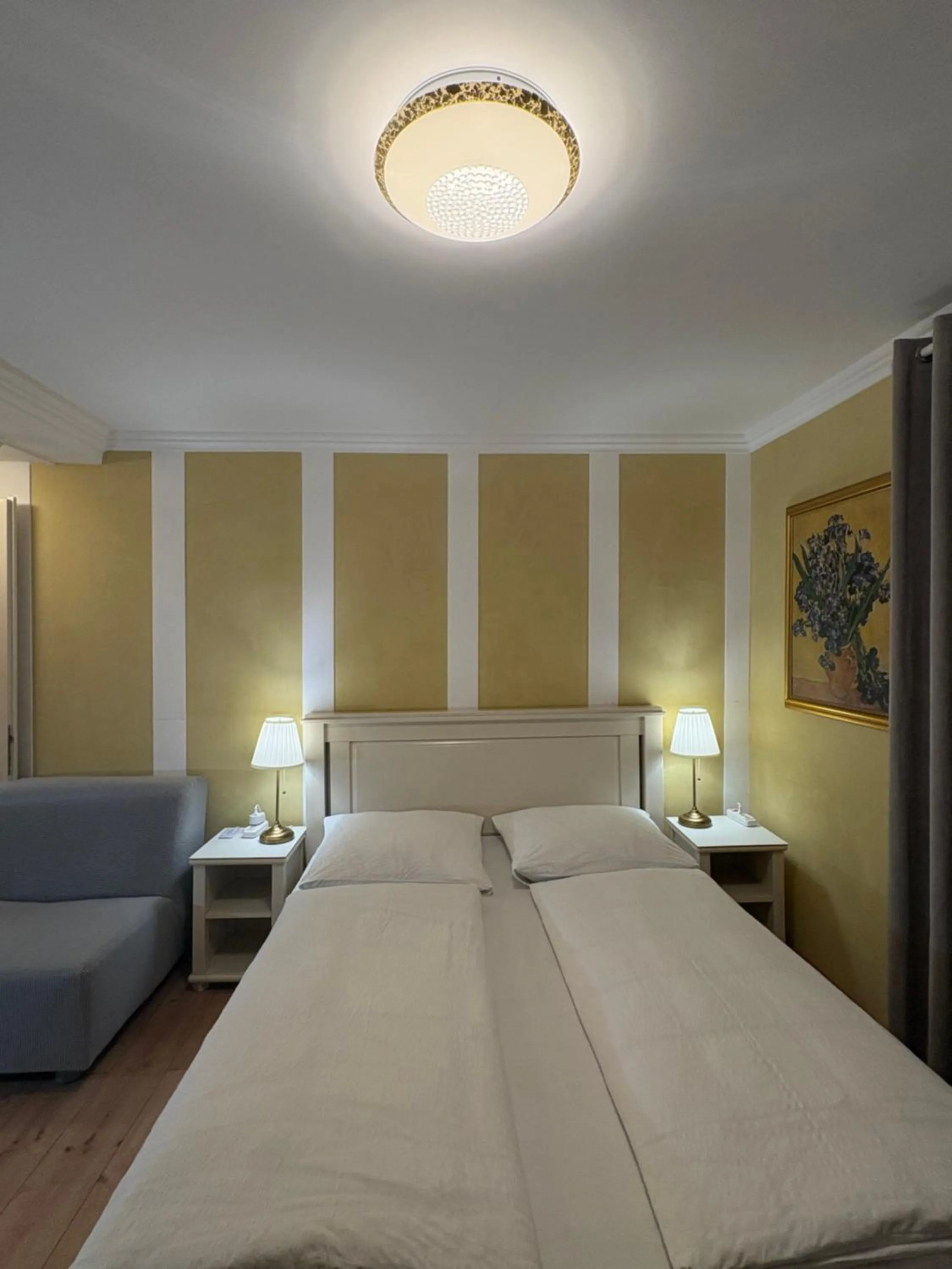 Bedroom, Bed in Esos Hotel Quelle