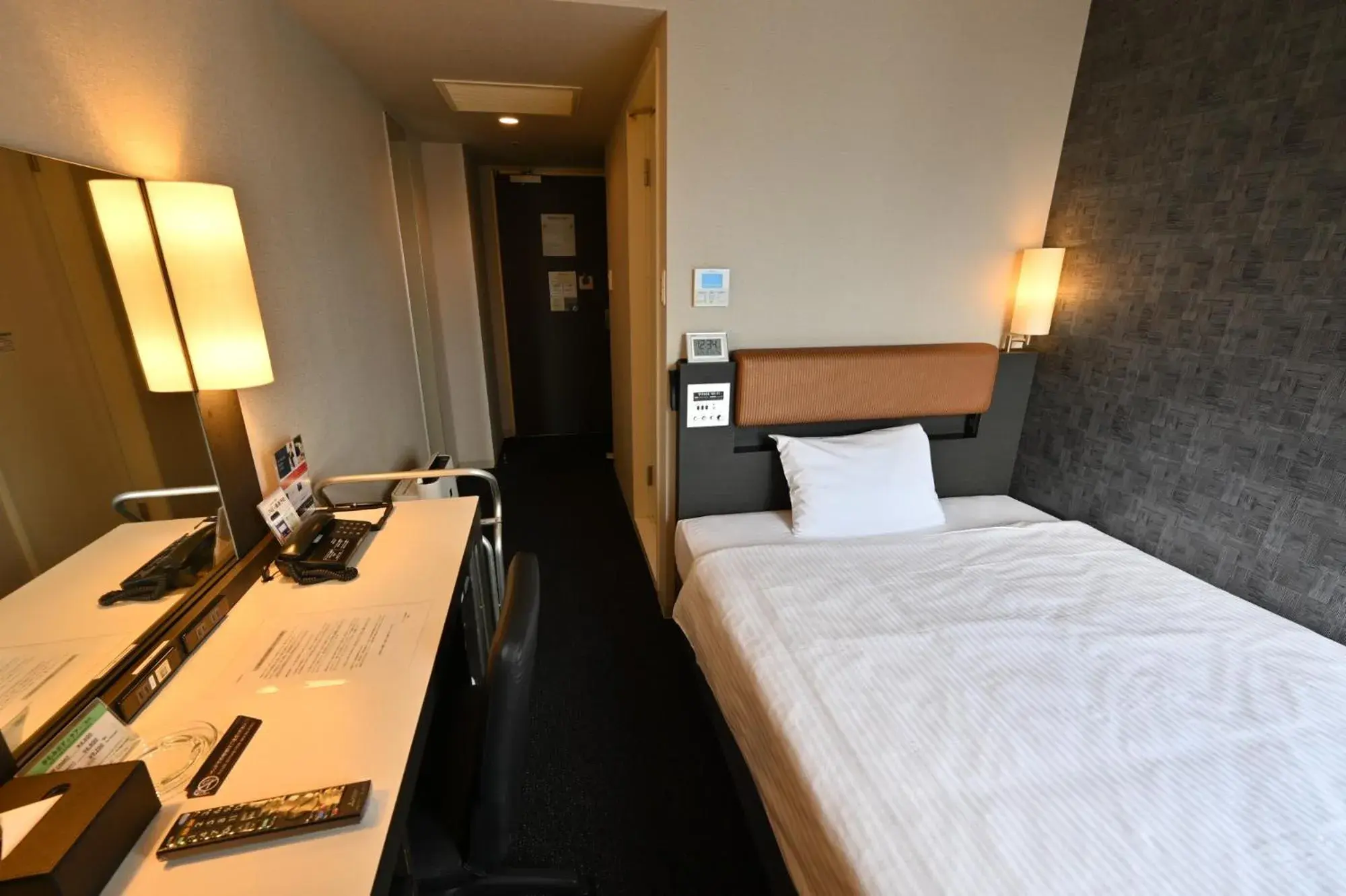 Photo of the whole room, Bed in Sanco Inn Yokkaichi Ekimae Photo of the whole room, Bed in Sanco Inn Yokkaichi Ekimae