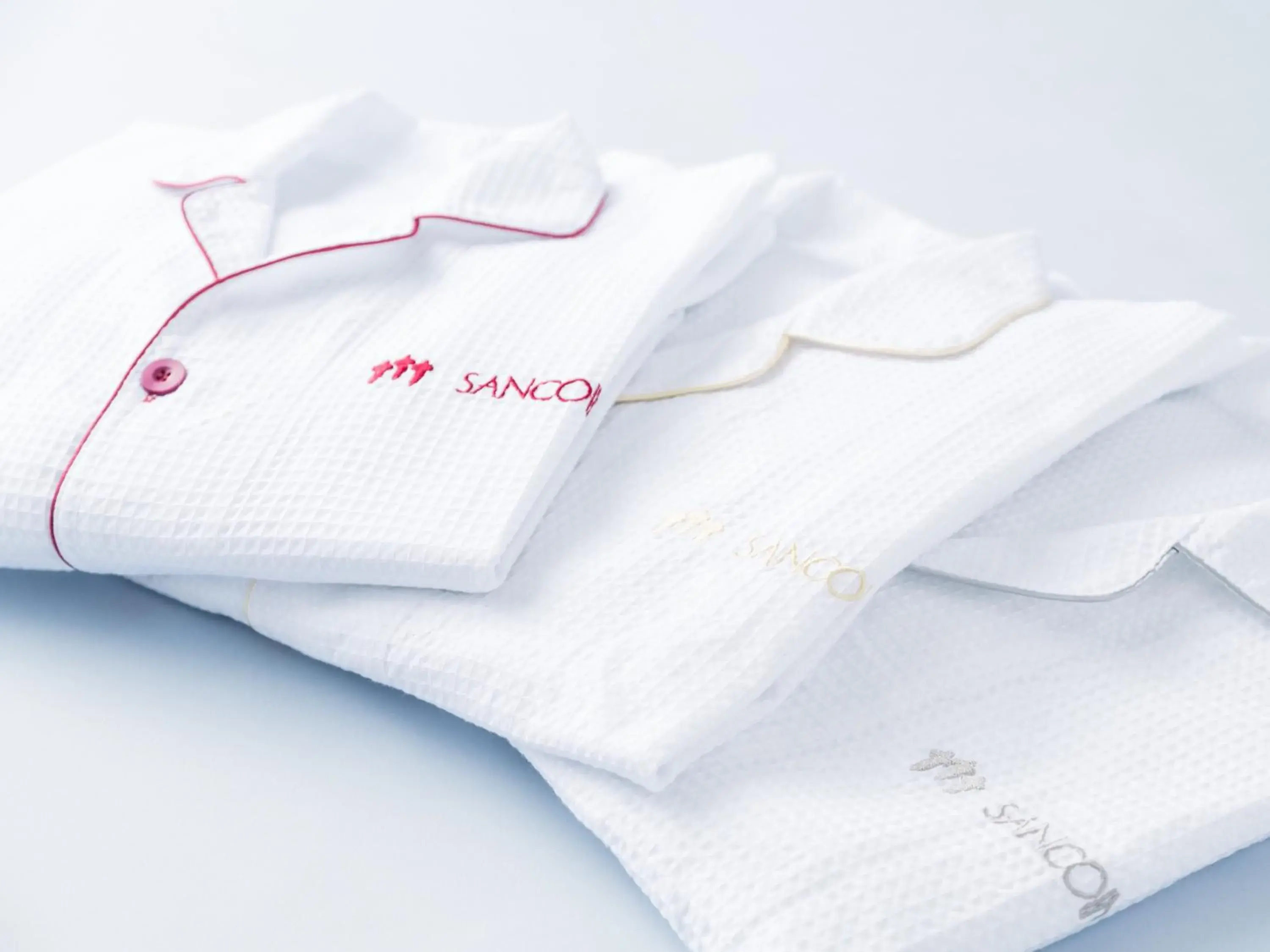 Photo of the whole room, Bed in Sanco Inn Yokkaichi Ekimae Photo of the whole room, Bed in Sanco Inn Yokkaichi Ekimae