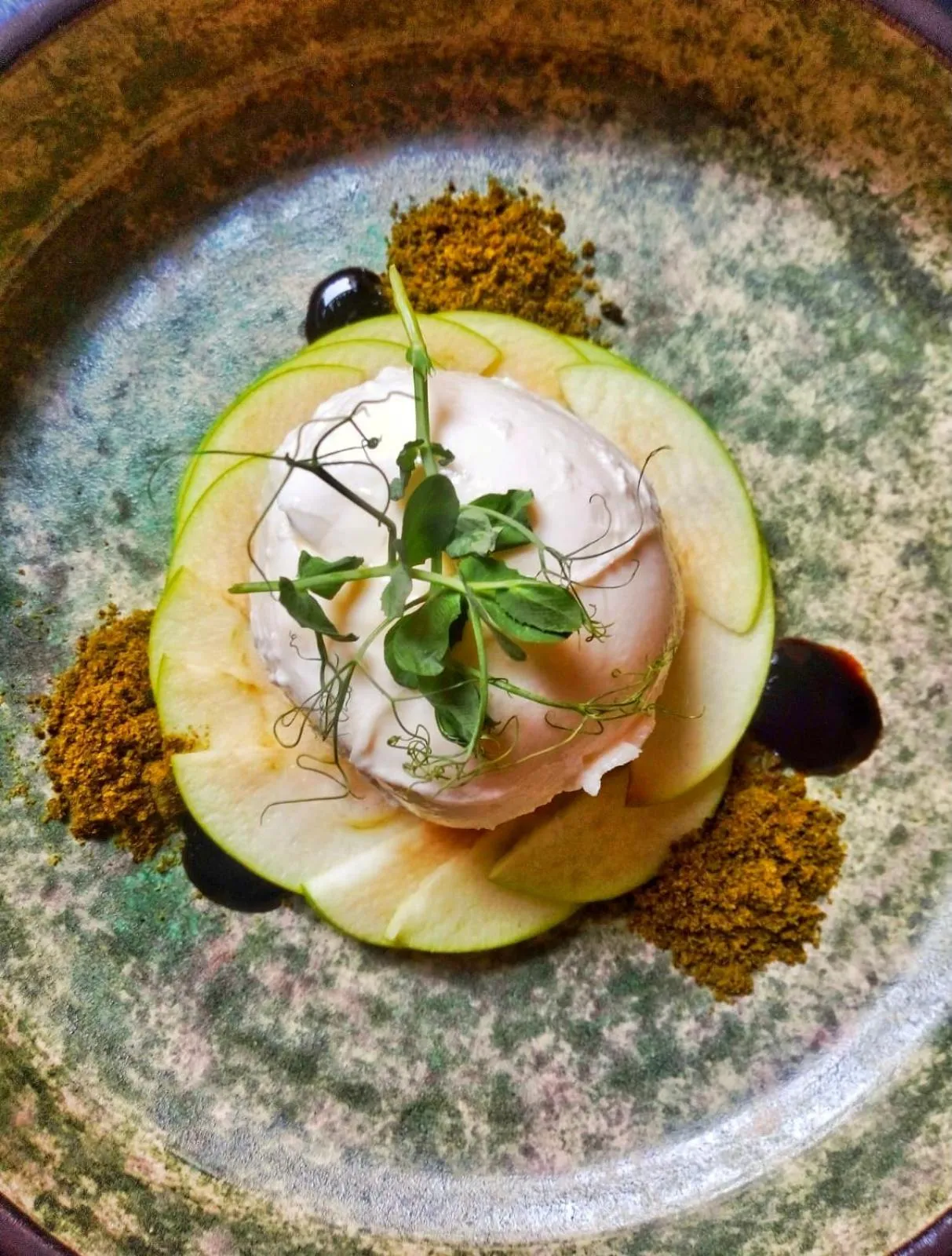 Restaurant/places to eat in Villa Hotel Tamara