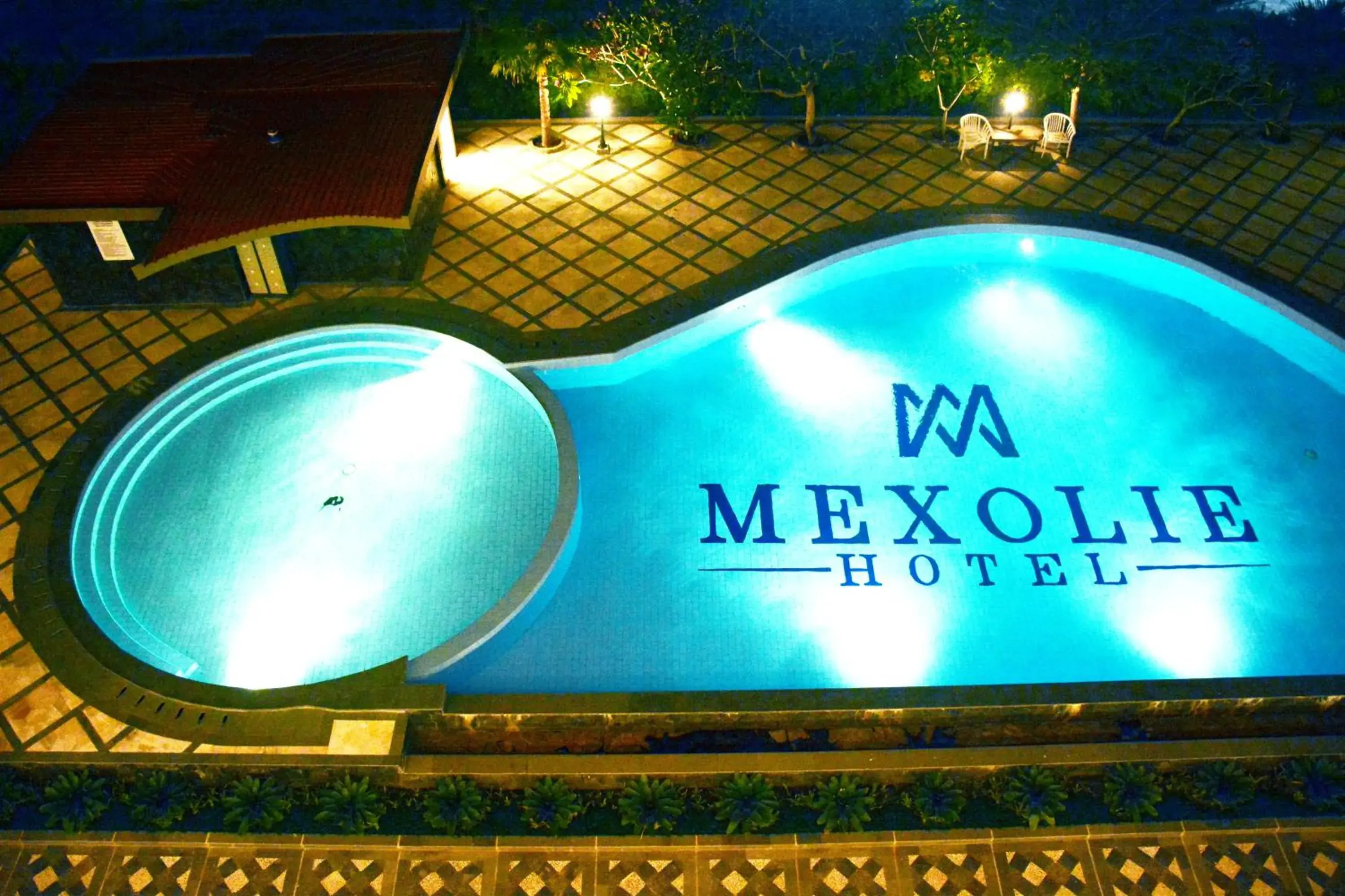 Swimming pool in Mexolie Hotel Swimming pool in Mexolie Hotel