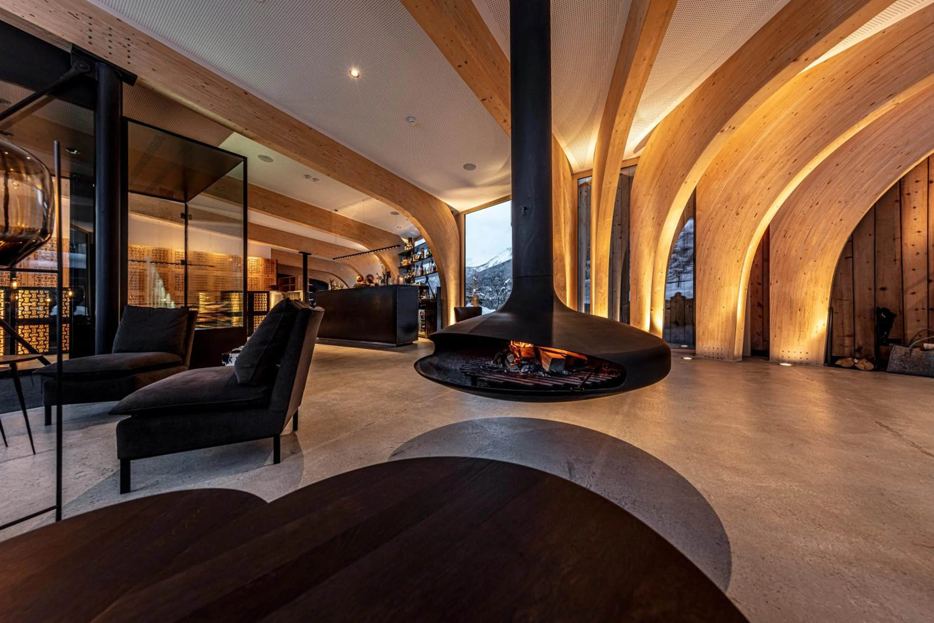 Lobby or reception in Hotel Arnica Scuol - Adults Only