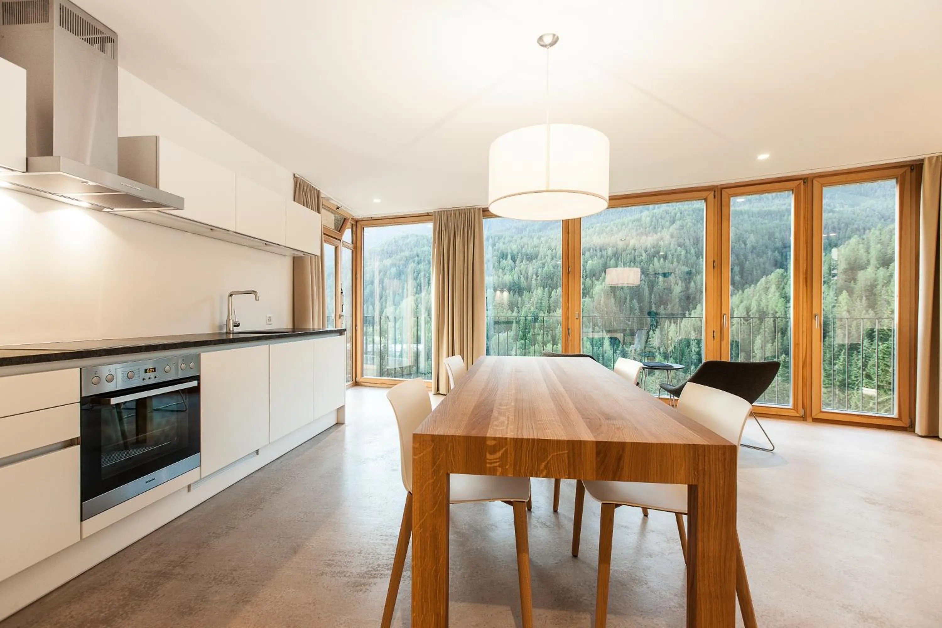 Kitchen or kitchenette in Hotel Arnica Scuol - Adults Only