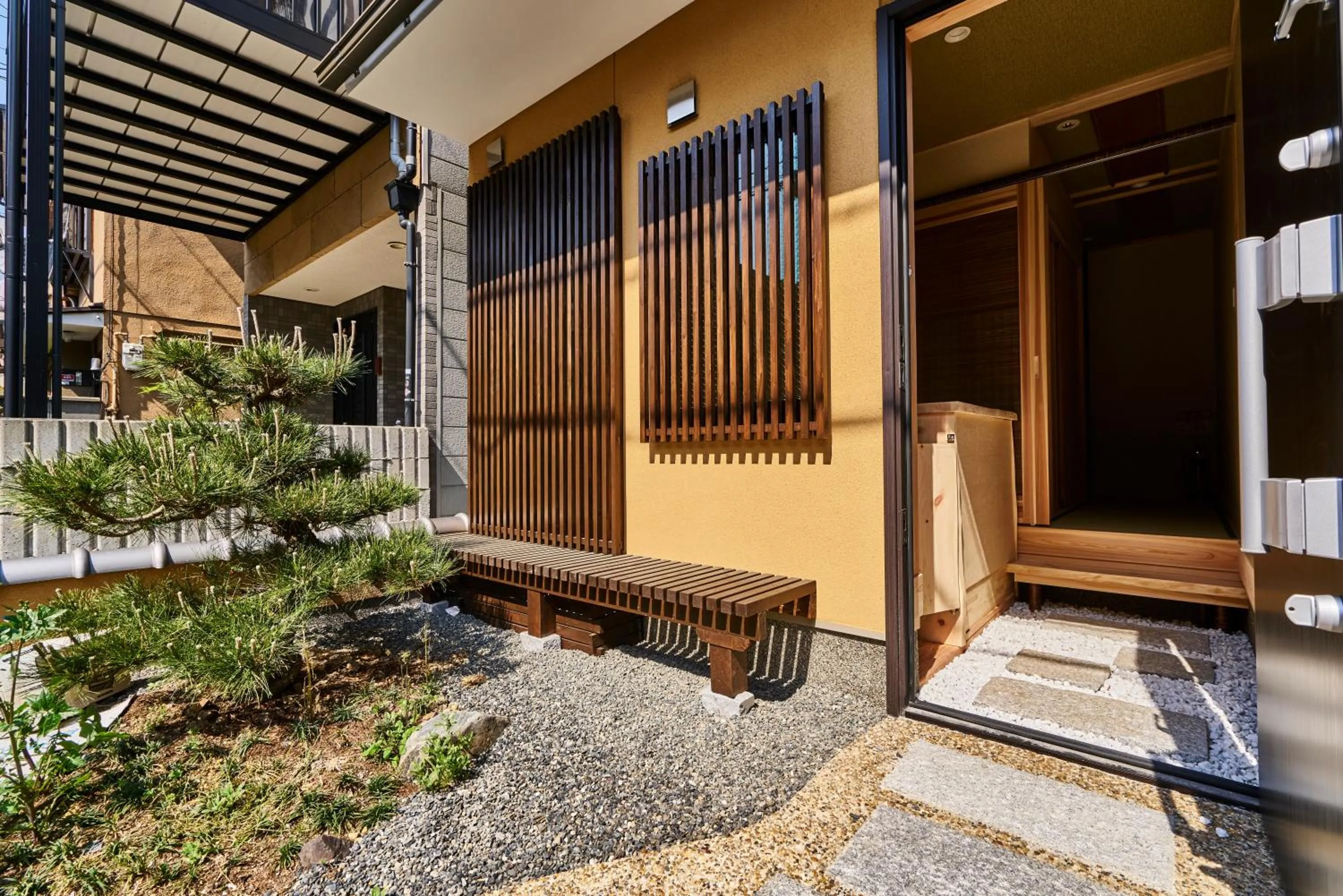 Garden in Stay SAKURA Kyoto Nijo Castle West I