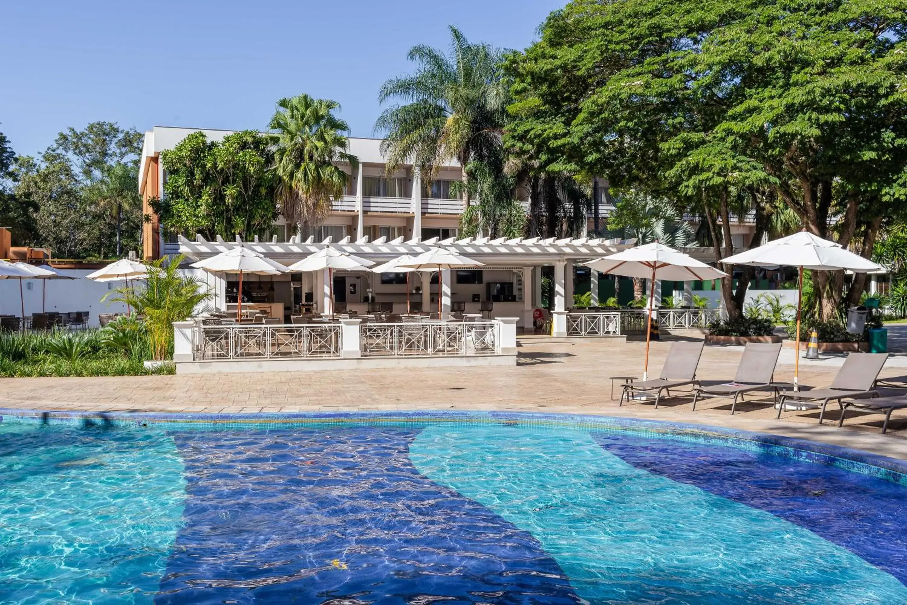 Swimming pool in Bourbon Thermas Eco Resort Cataratas do Iguacu Swimming pool in Bourbon Thermas Eco Resort Cataratas do Iguacu