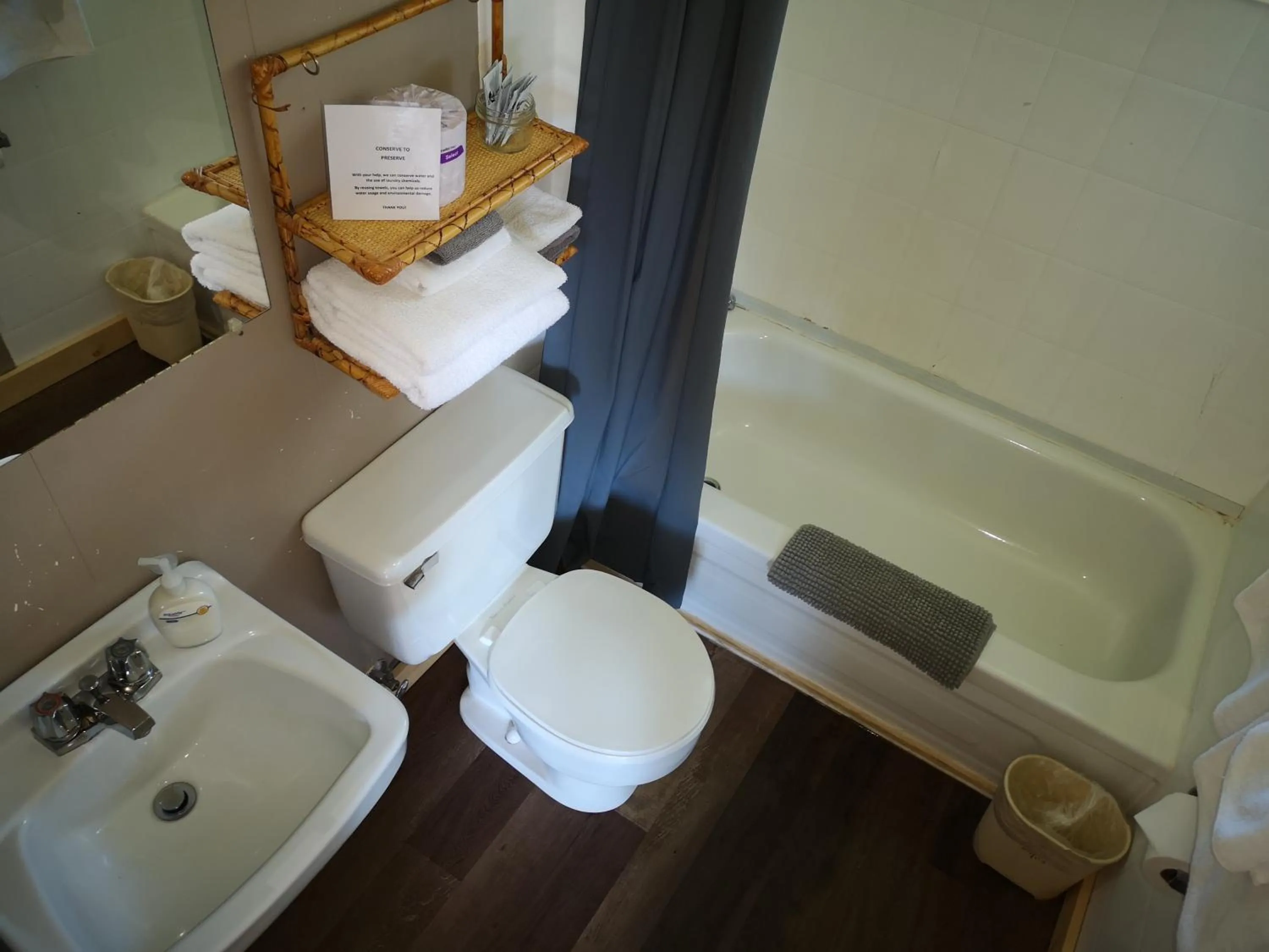 Toilet in Overlook Inn & Cabins