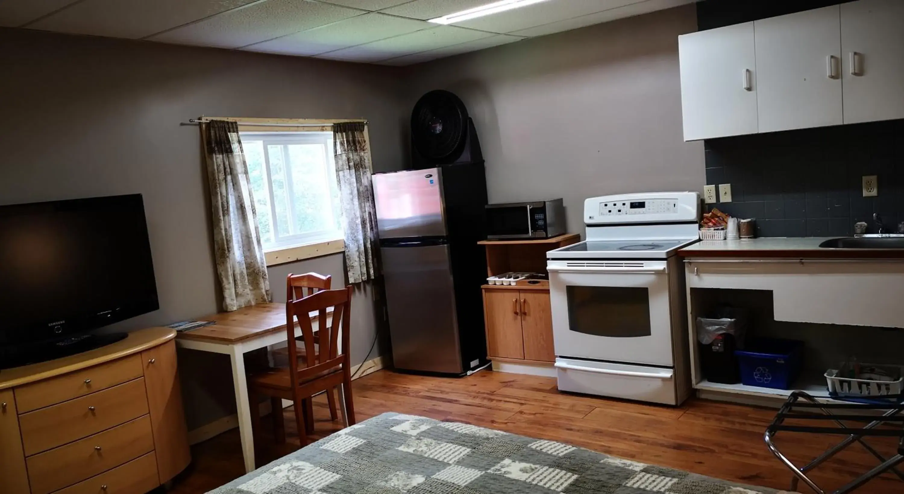 Standard Cabin in Overlook Inn & Cabins Standard Cabin in Overlook Inn & Cabins