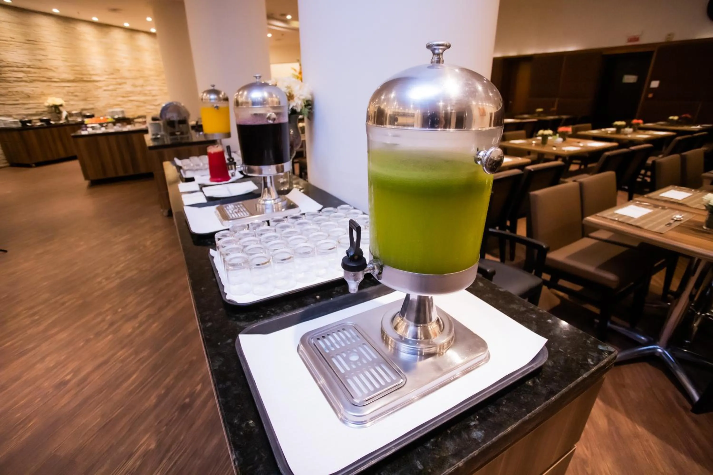 Restaurant/places to eat in Bourbon Convention Hotel Joinville