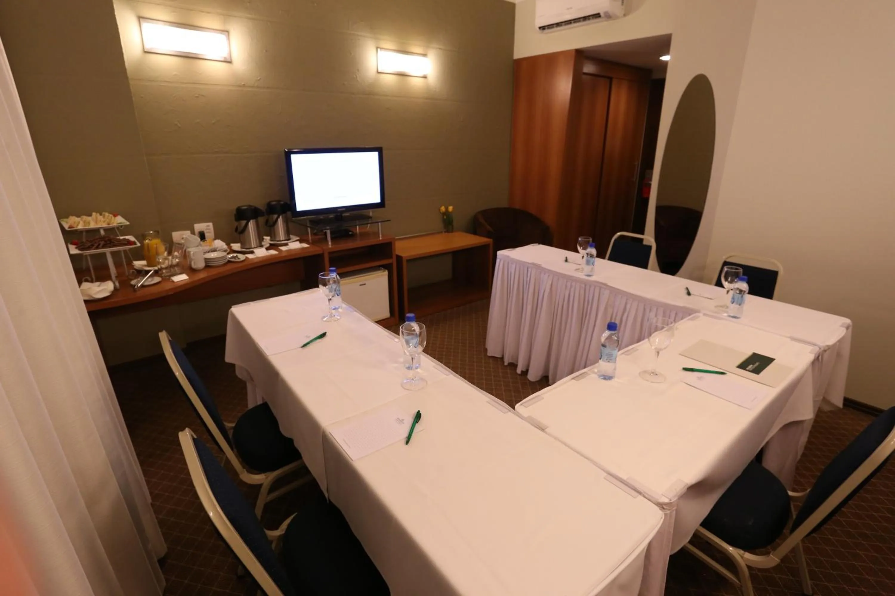 Business facilities in Bourbon Convention Hotel Joinville
