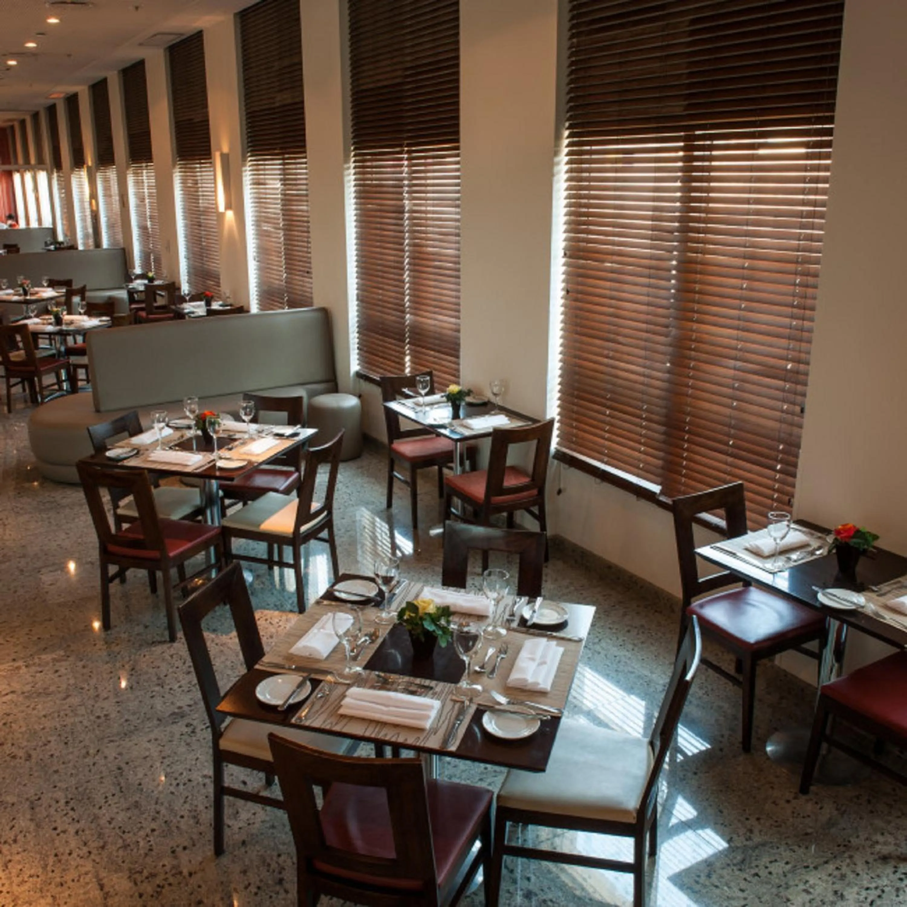 Restaurant/places to eat in Bourbon Convention Hotel Joinville