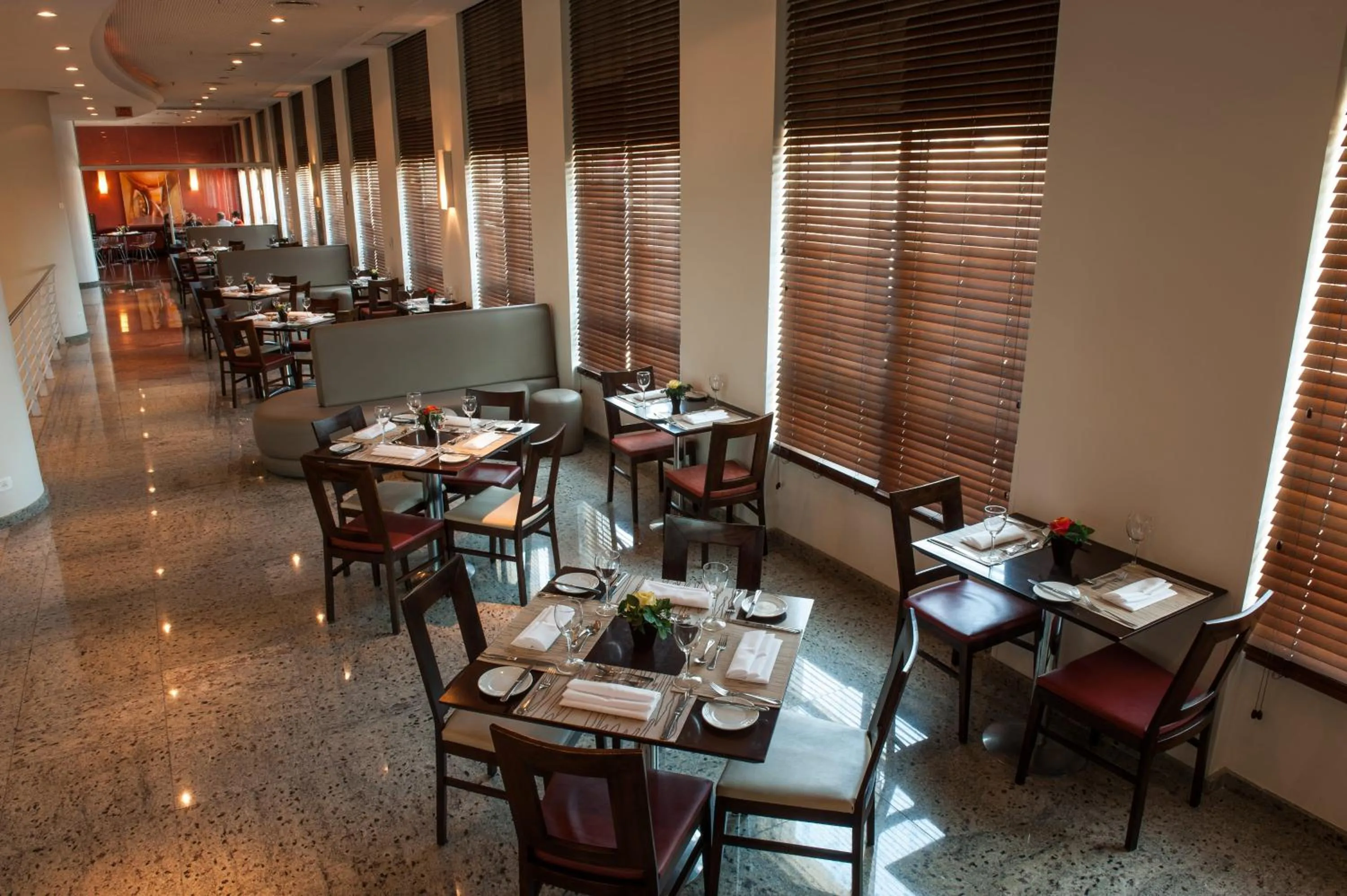 Restaurant/places to eat in Bourbon Convention Hotel Joinville