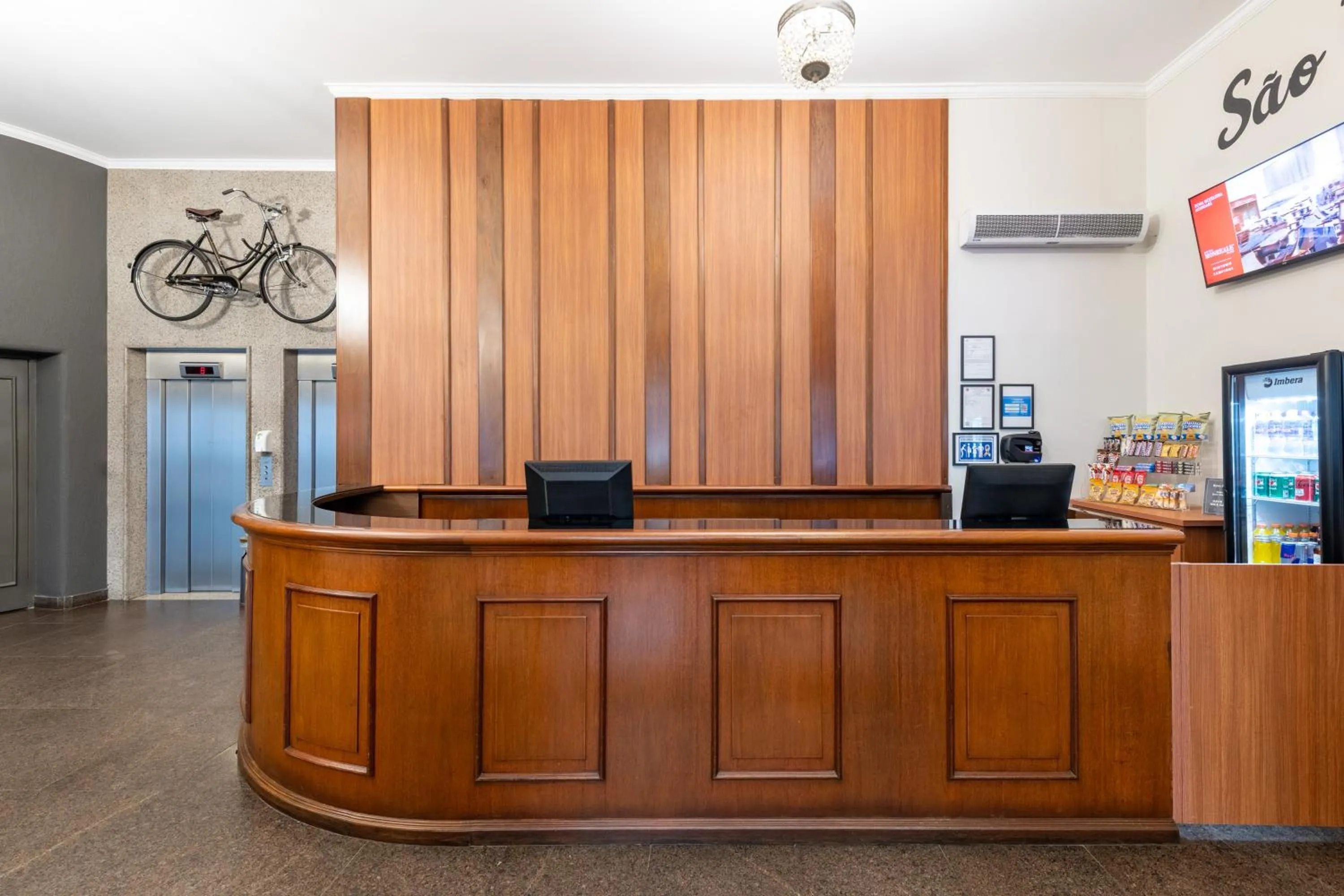 Lobby or reception in DELPLAZA Timbiras São Paulo