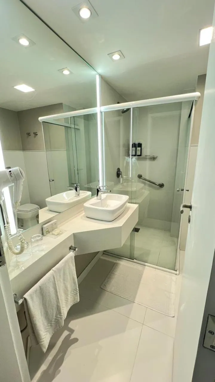 Bathroom in Bourbon Hotel & Suites Curitiba
