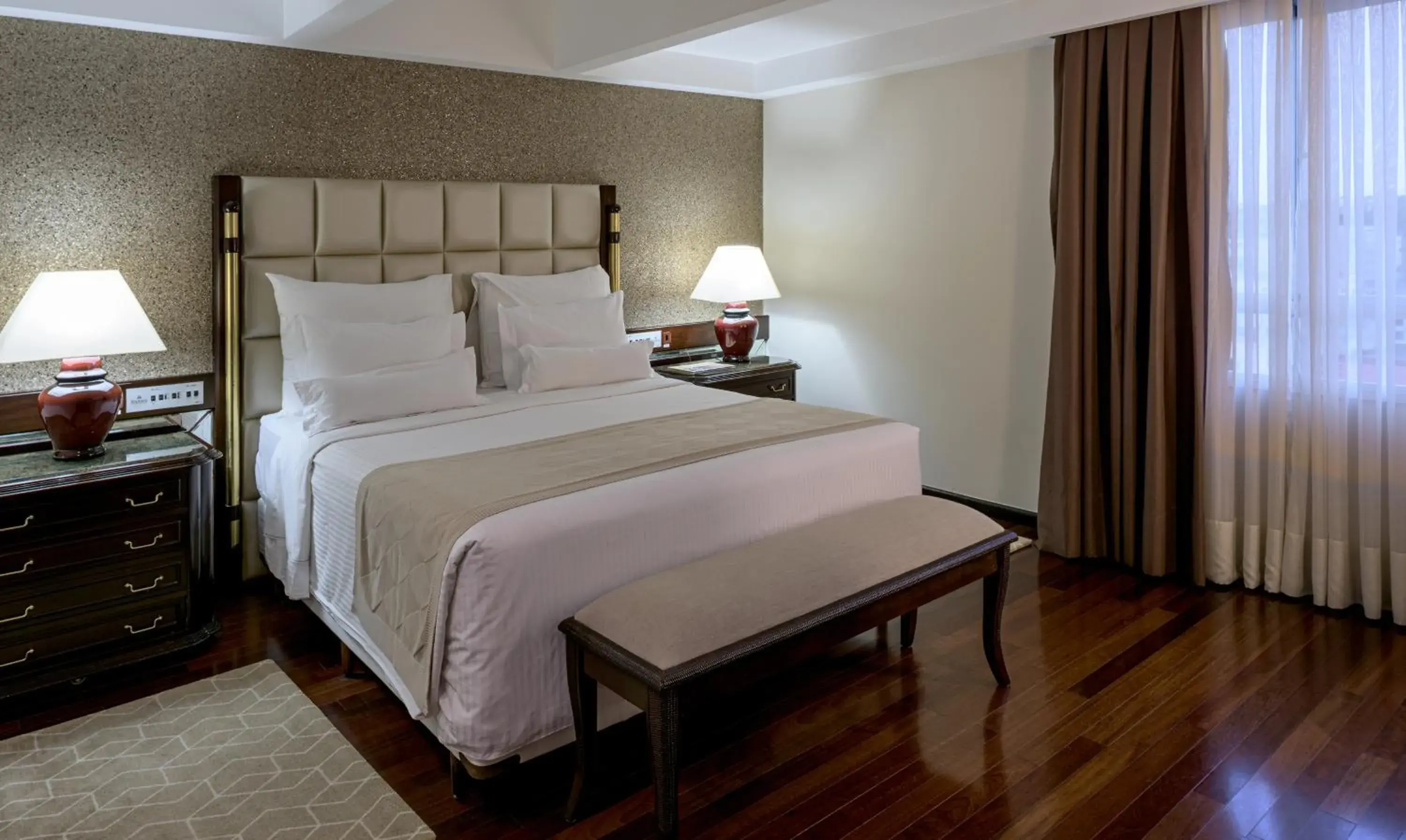 Suite - single occupancy in Bourbon Hotel & Suites Curitiba Suite - single occupancy in Bourbon Hotel & Suites Curitiba