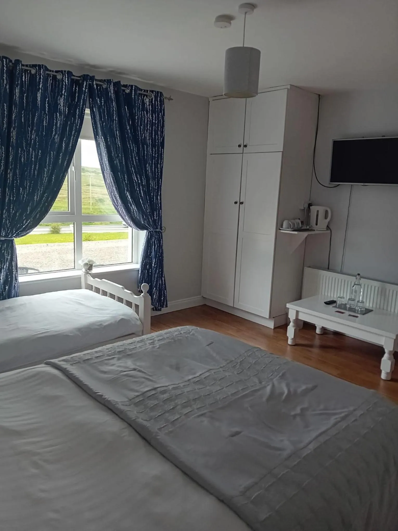 Bed in An Charraig Ban on the wild Atlantic way F94WT02