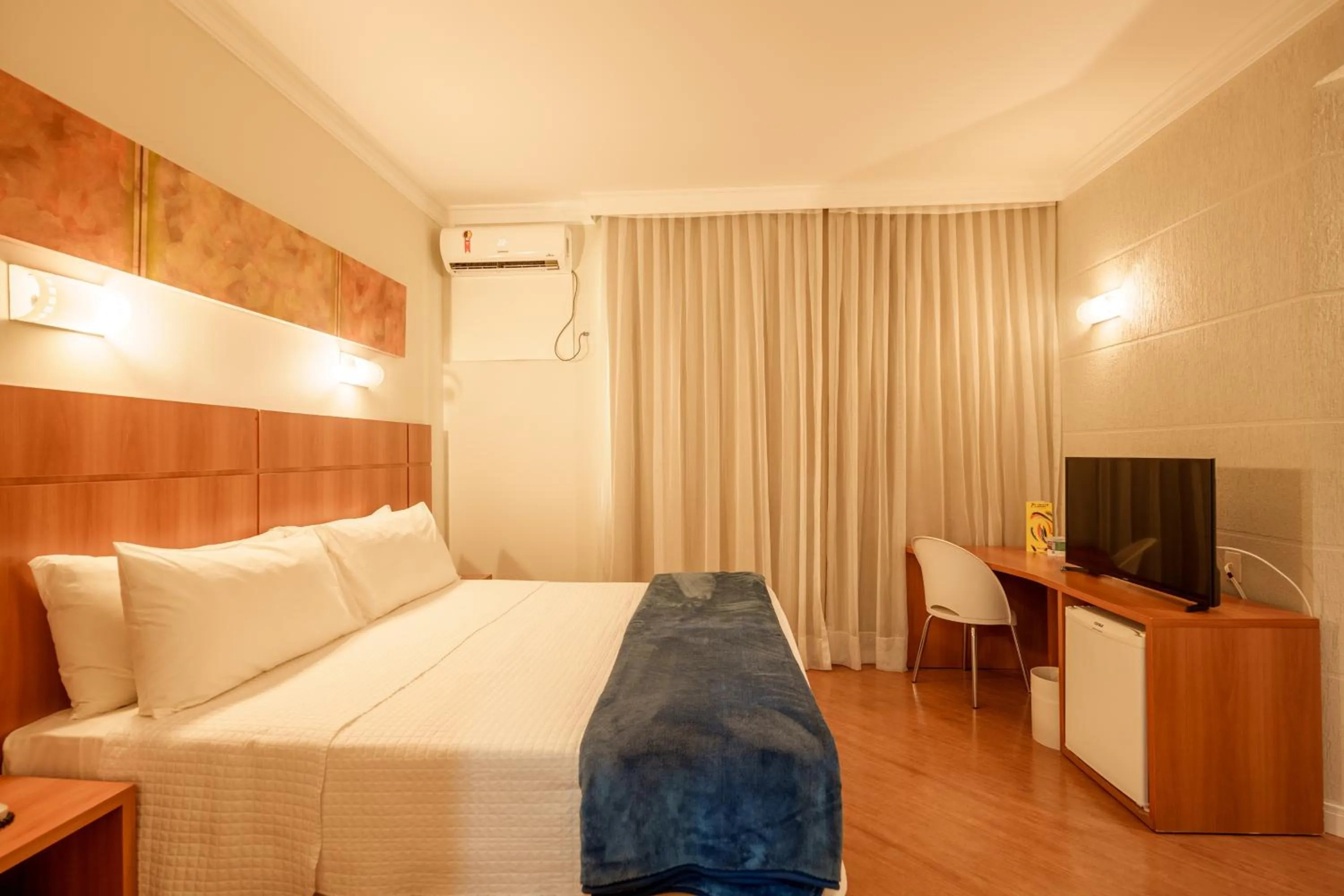 Bedroom, Bed in Central Park Hotel by Bourbon