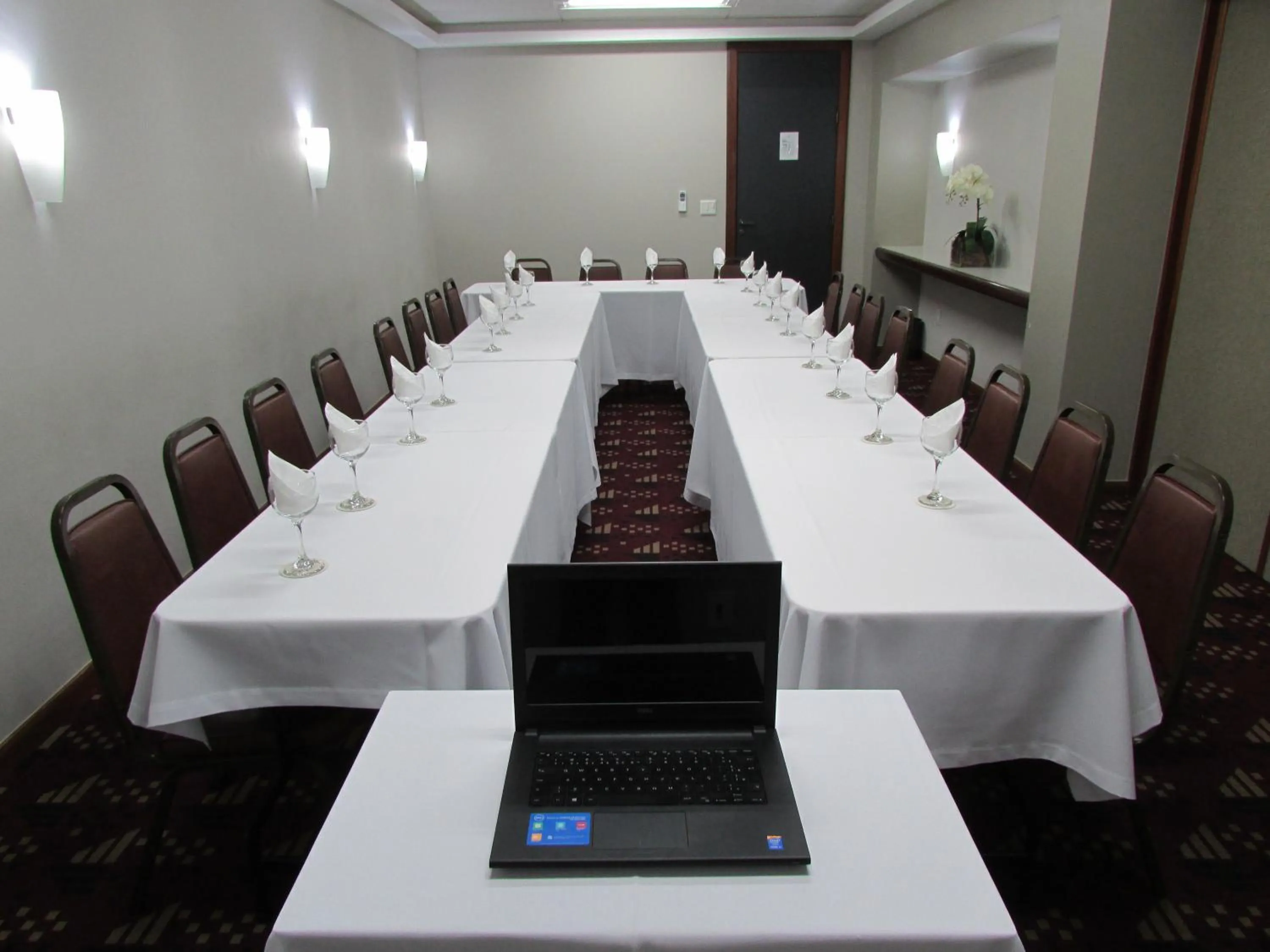 Banquet/Function facilities in Bourbon Londrina Hotel