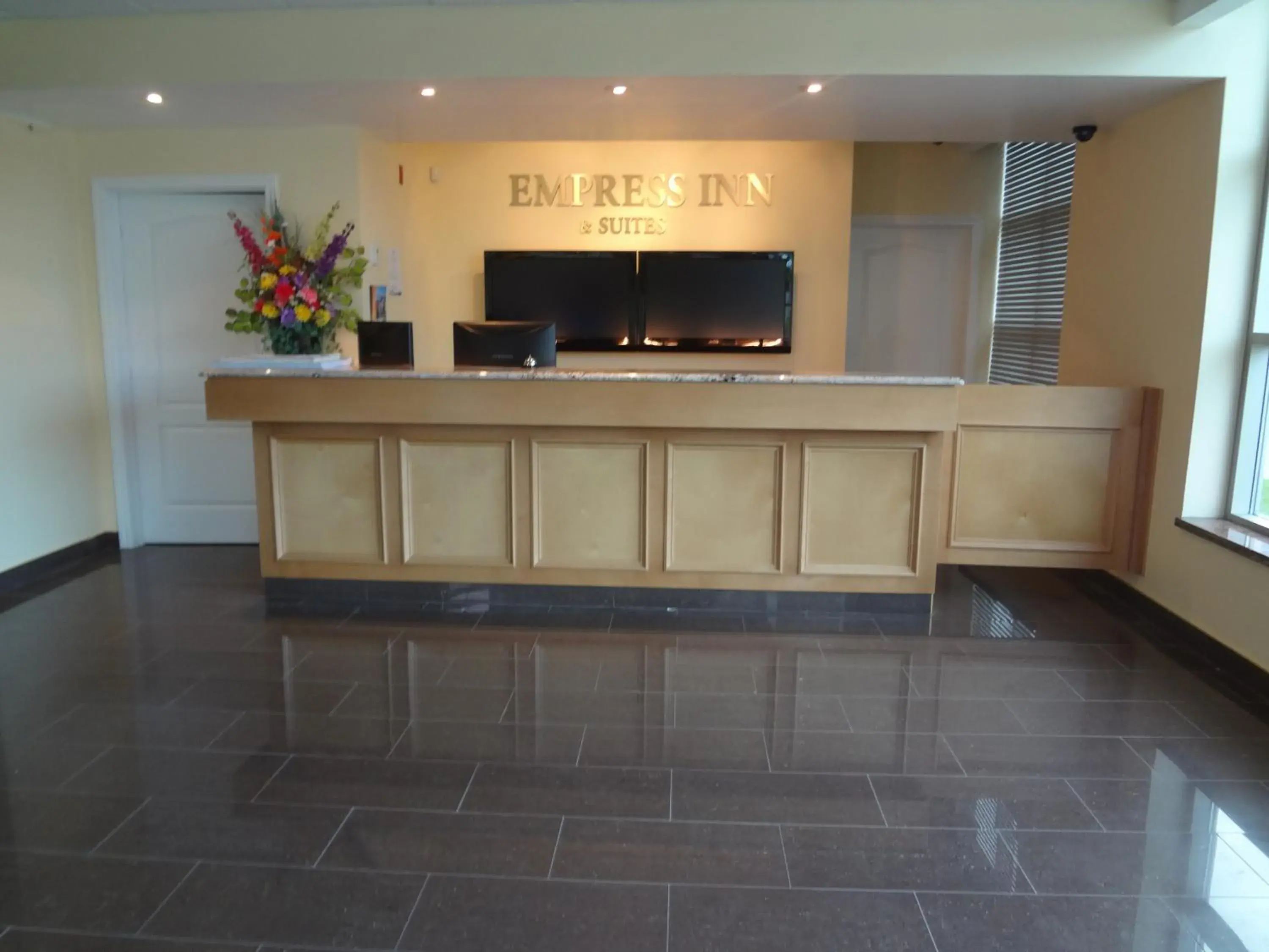 Lobby or reception in Empress Inn and Suites by the Falls Lobby or reception in Empress Inn and Suites by the Falls