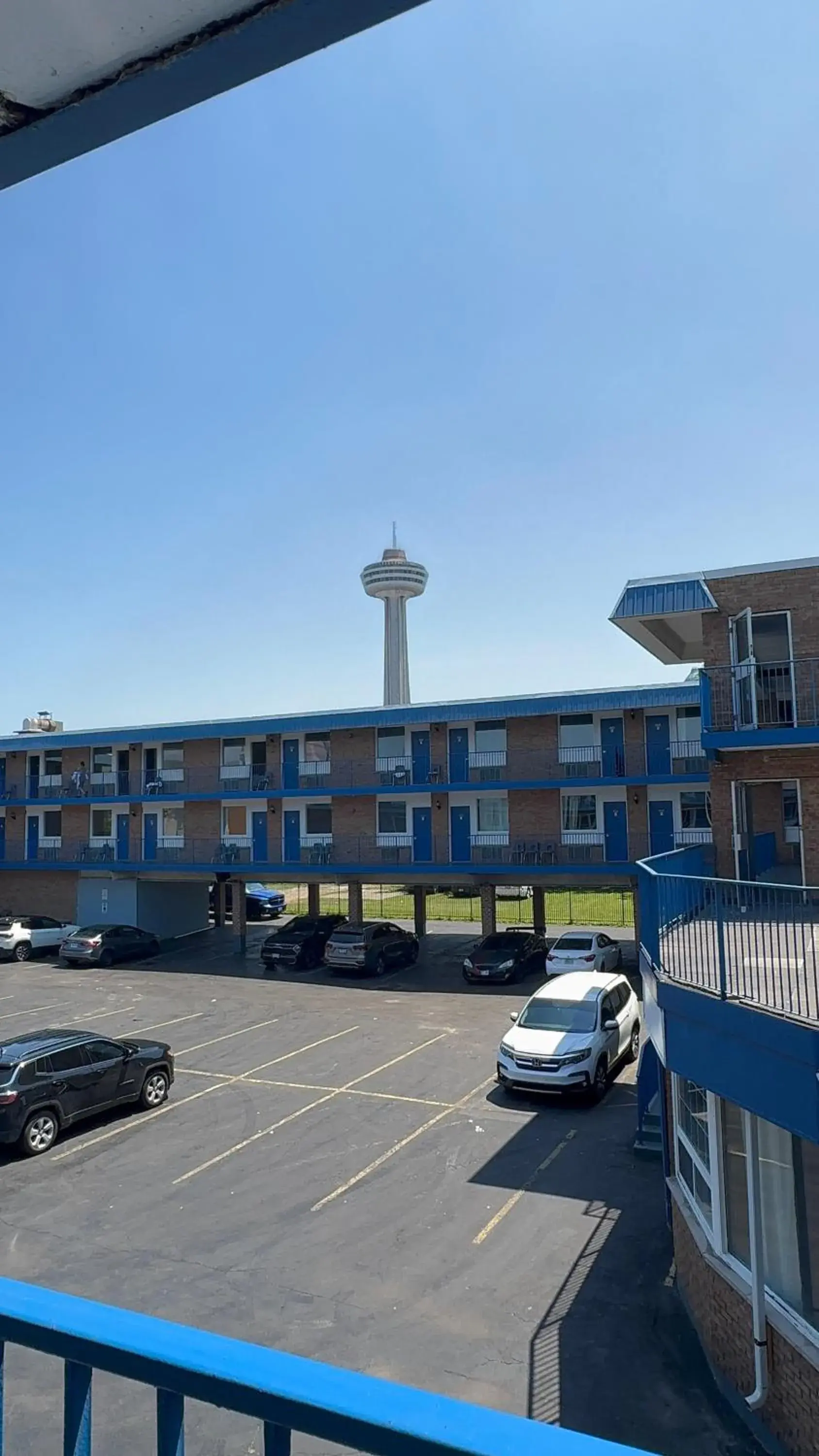 Property building in Empress Inn and Suites by the Falls Property building in Empress Inn and Suites by the Falls