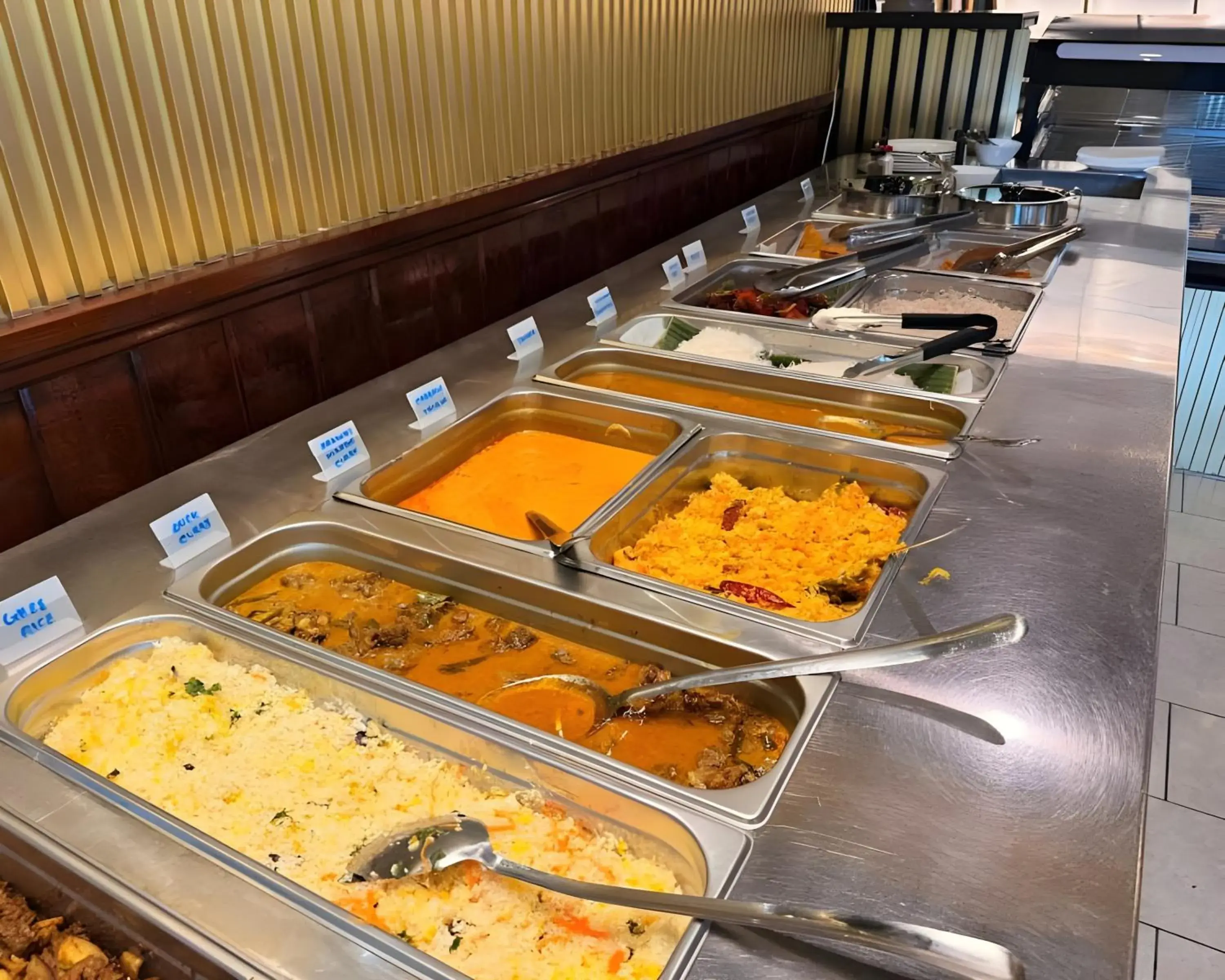 Restaurant/places to eat in Empress Inn and Suites by the Falls Restaurant/places to eat in Empress Inn and Suites by the Falls