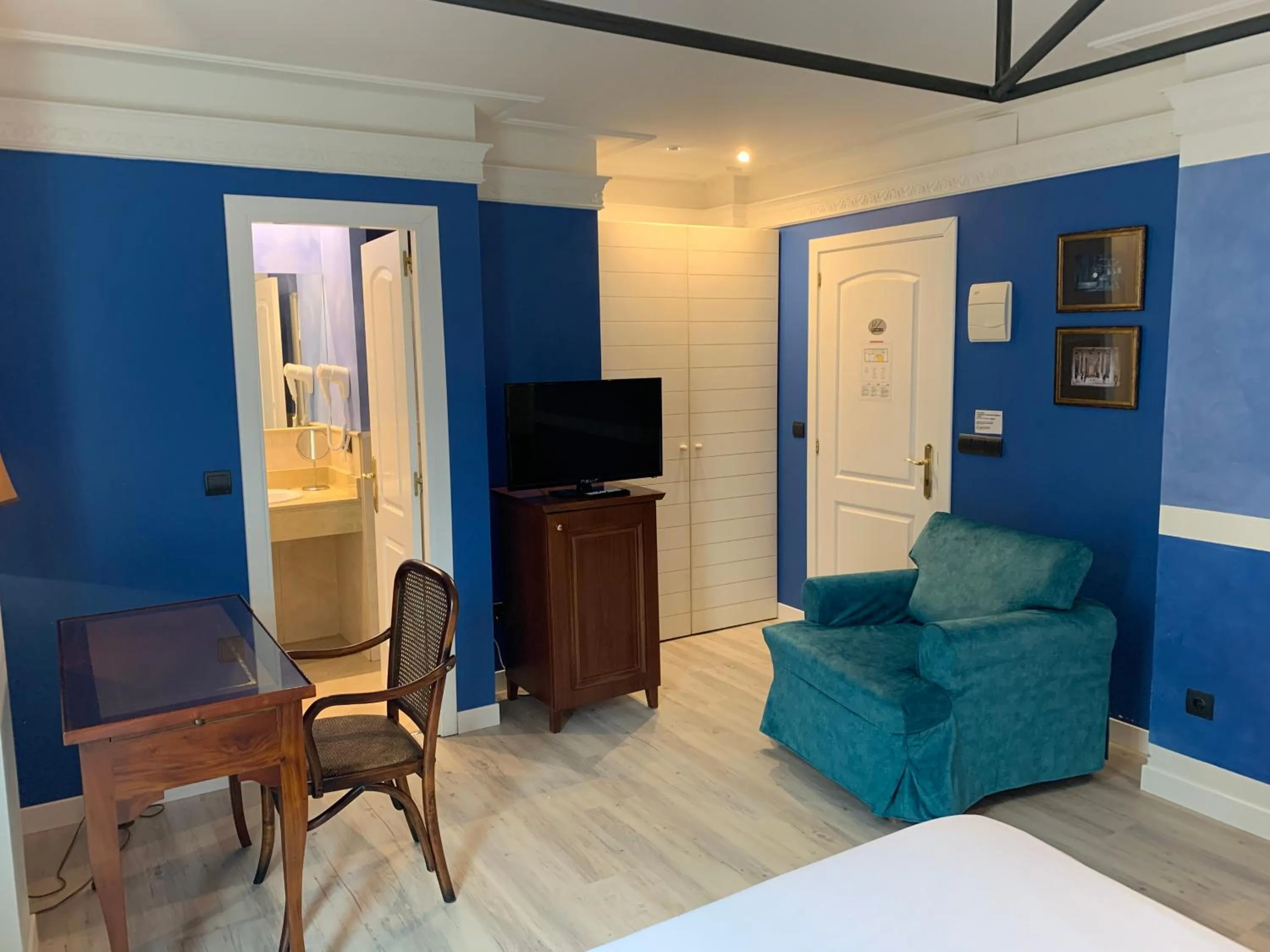 Communal lounge/ TV room in Marina de Campios